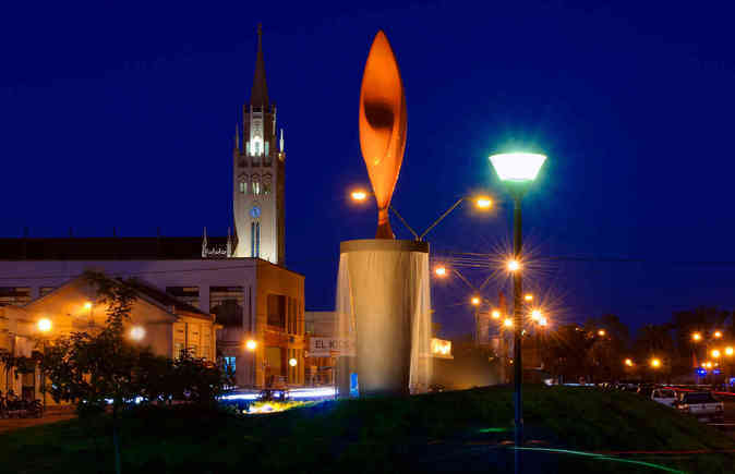 th_th_Arbol del Triunfo, en Paso de los Toros, Uruguay.jpg