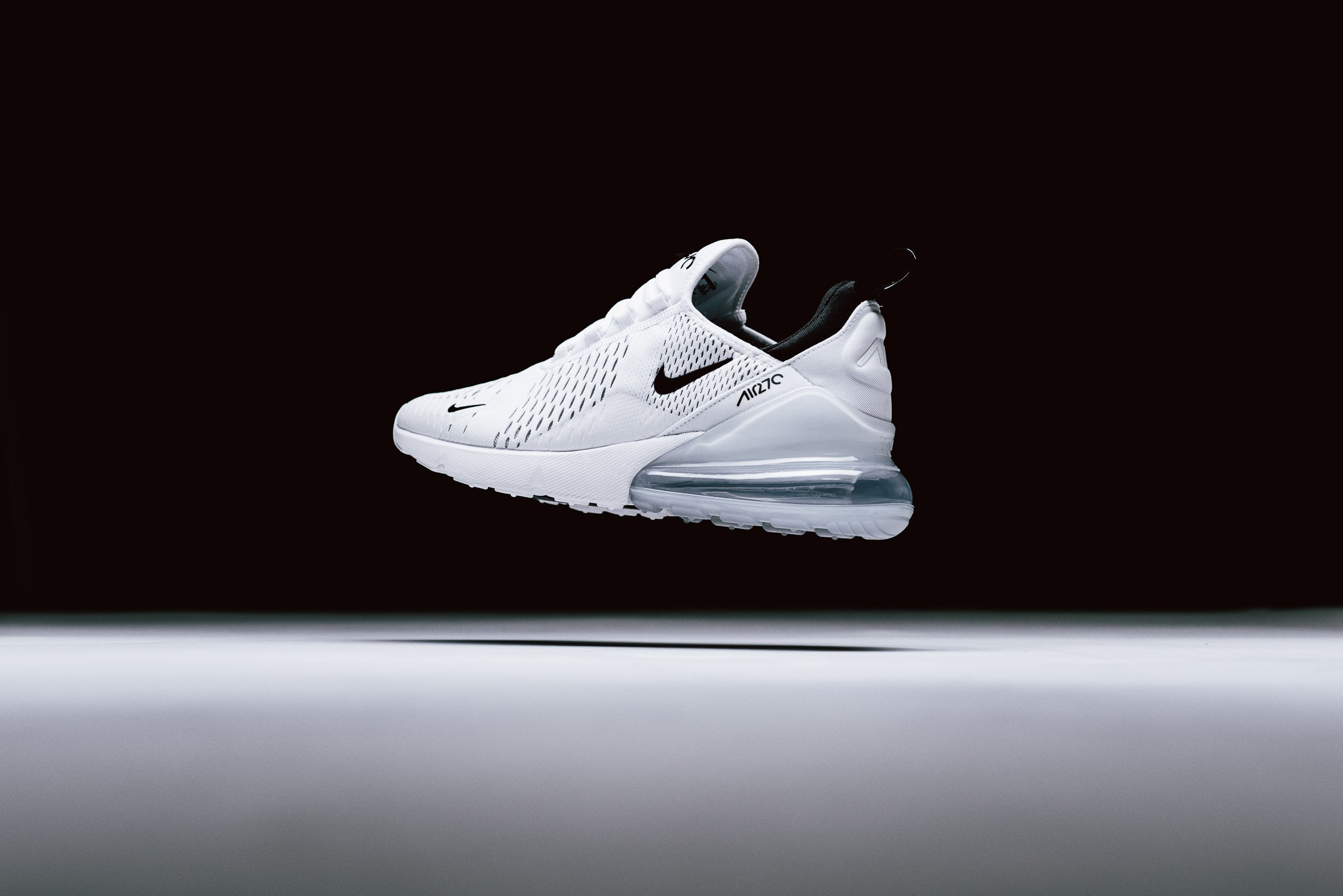 nike-air-max-1-anniversary-white-aqua-side.jpg
