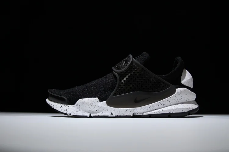 On Sale: Nike Sock Dart SP 'Oreo'