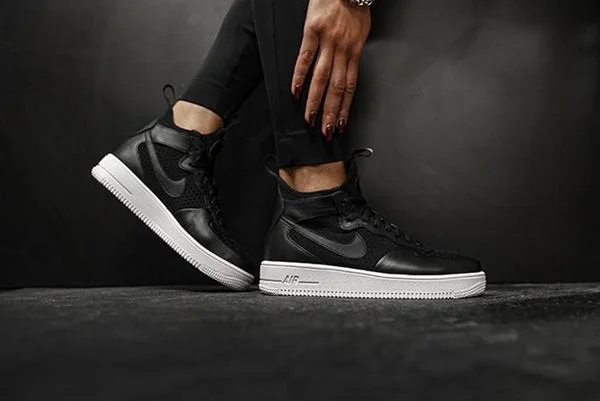 On Sale: Women’s Nike Air Force Ultraforce 1 Mid 'Black/White'