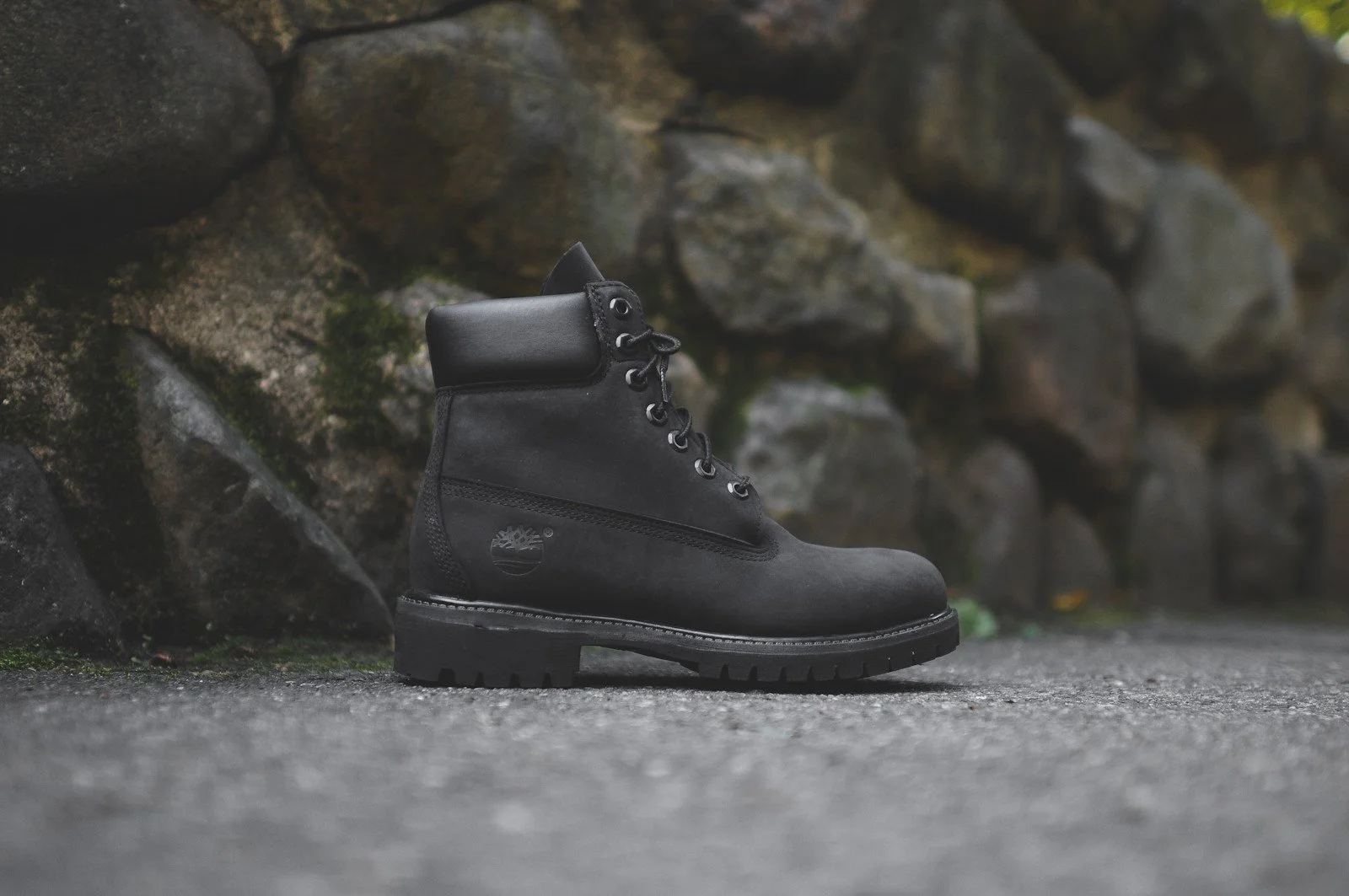 On Sale: Timberland 6-inch Premium Boots 'Triple Black'