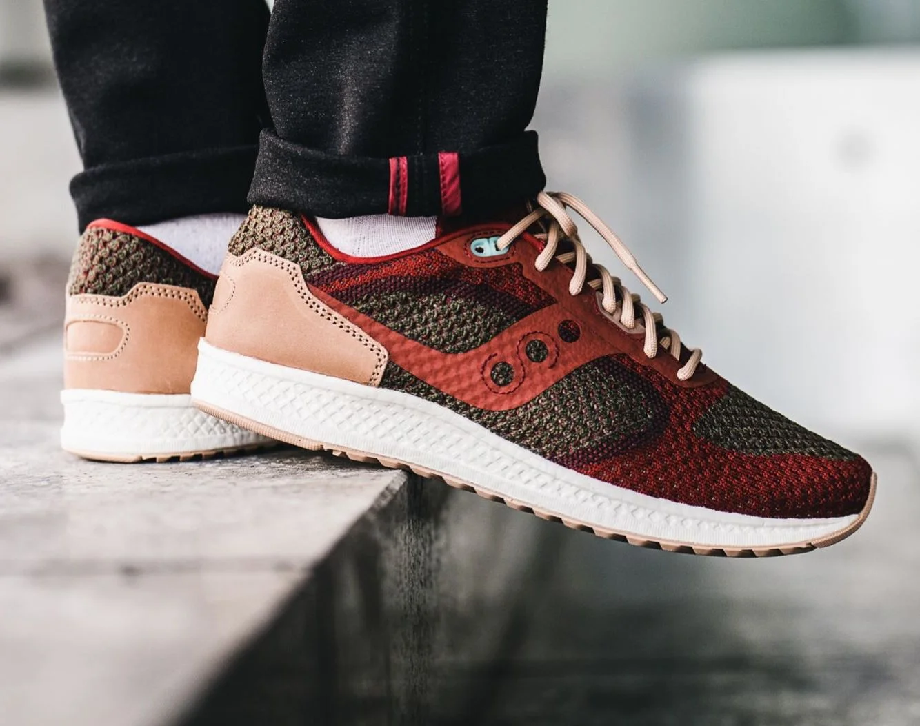 On Sale: Saucony Shadow 5000 EVR Knit 'Red'