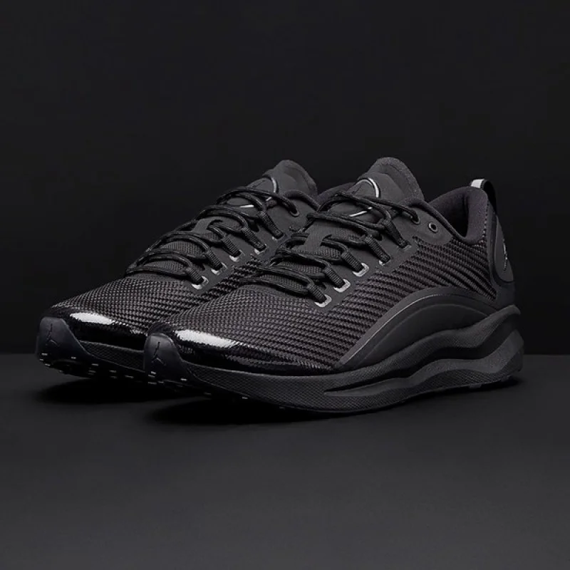 20180420171639_nike_zoom_tenacity_ah8111_011.jpg