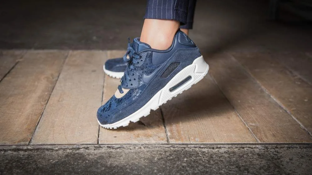 On Sale: Women's Nike Air Max 90 SD 'Obsidian'