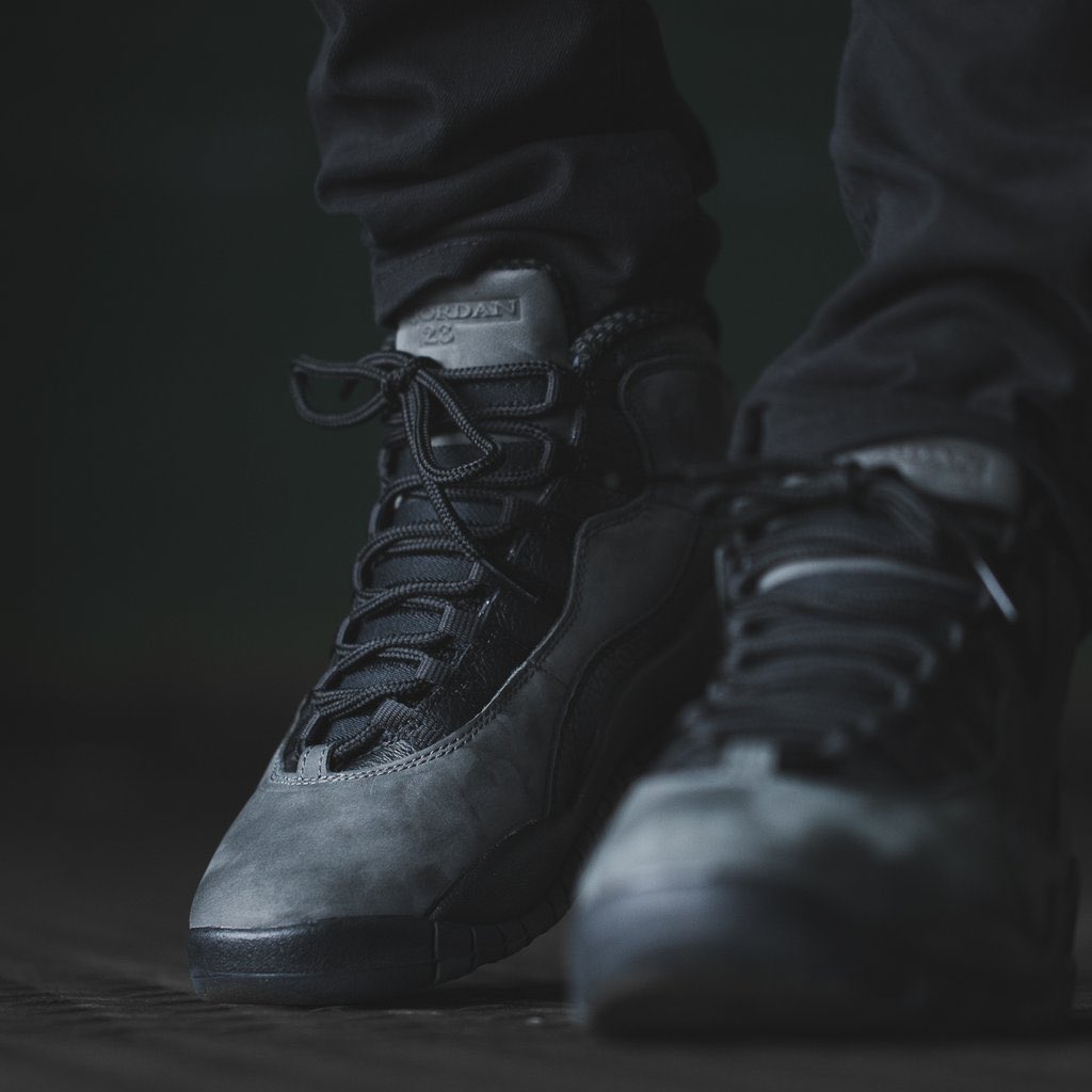 aj1844-600-01.jpg