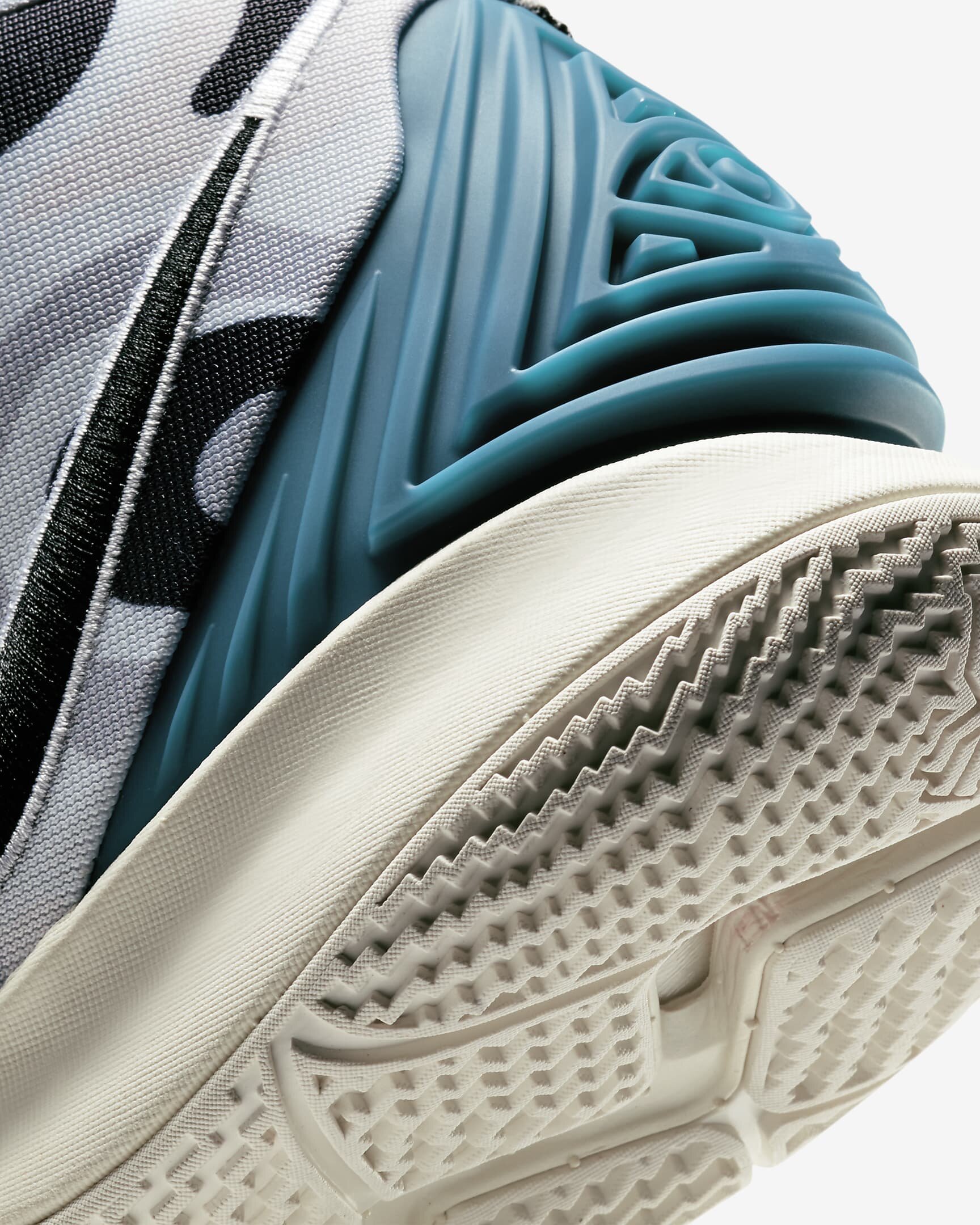 kybrid-s2-basketball-shoe-LjMCLj (7).jpg