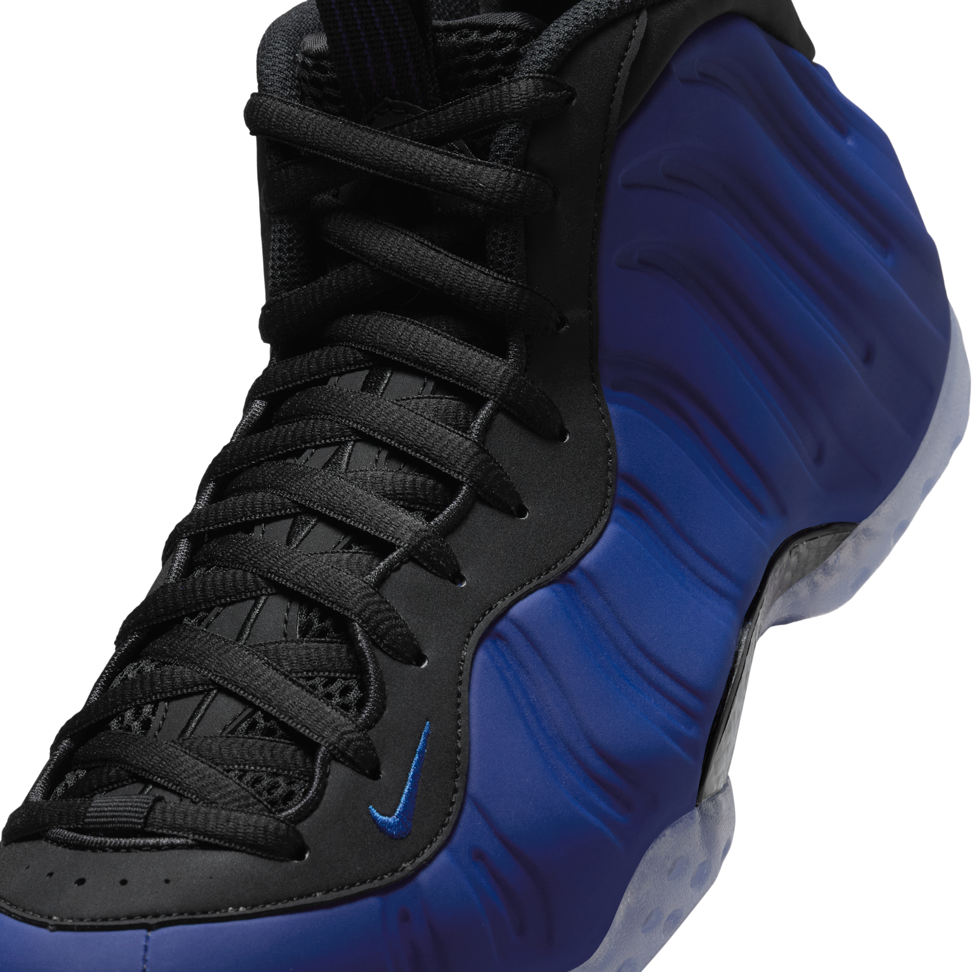 air-foamposite-one-mens-shoes-qWJ758uk-7.webp