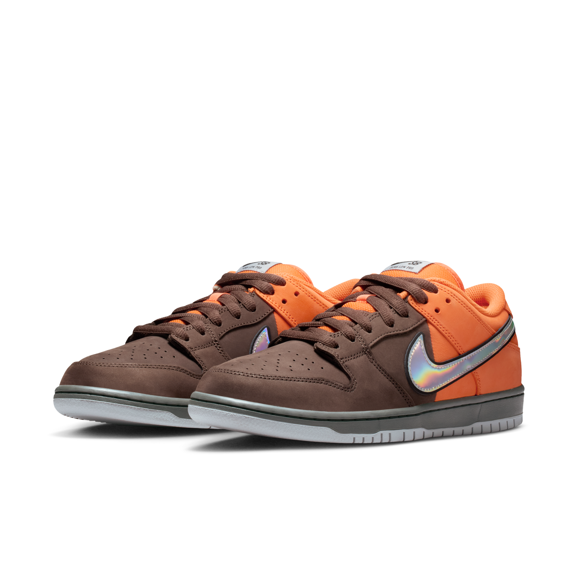 chaussures-de-skateboard-sb-dunk-low-pro-IQmWDlIl-4.png
