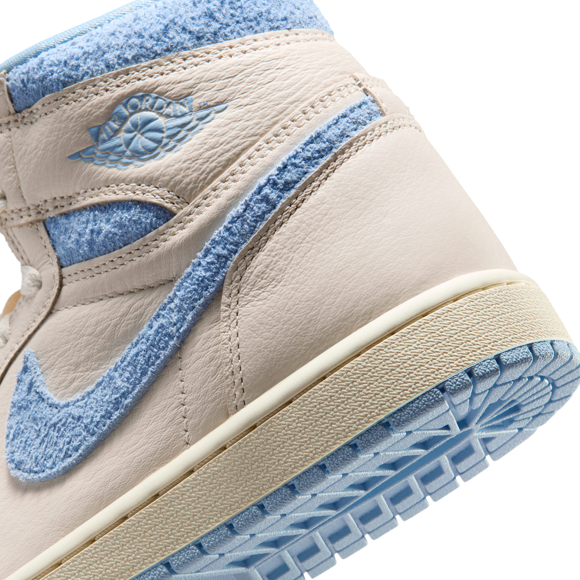 calzado-air-jordan-1-retro-high-og-CEzgE9AD-7.png