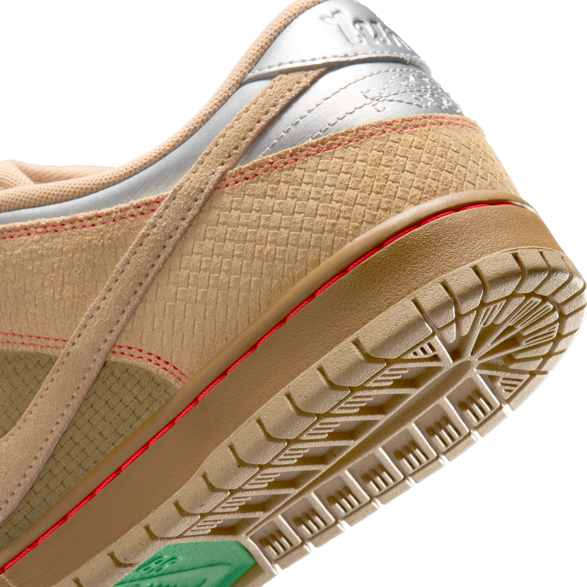 sb-dunk-low-pro-skate-shoes-bm63HzcY-7.png
