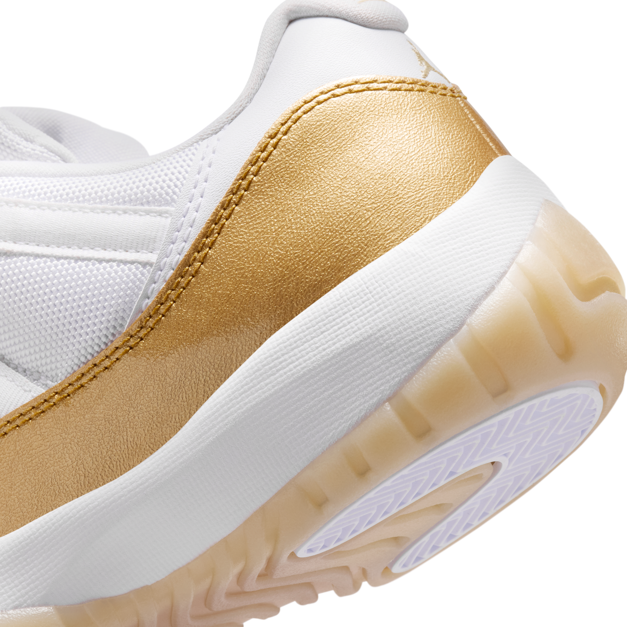 air-jordan-11-retro-low-复刻女子运动鞋-MQrtEZAc-7.png