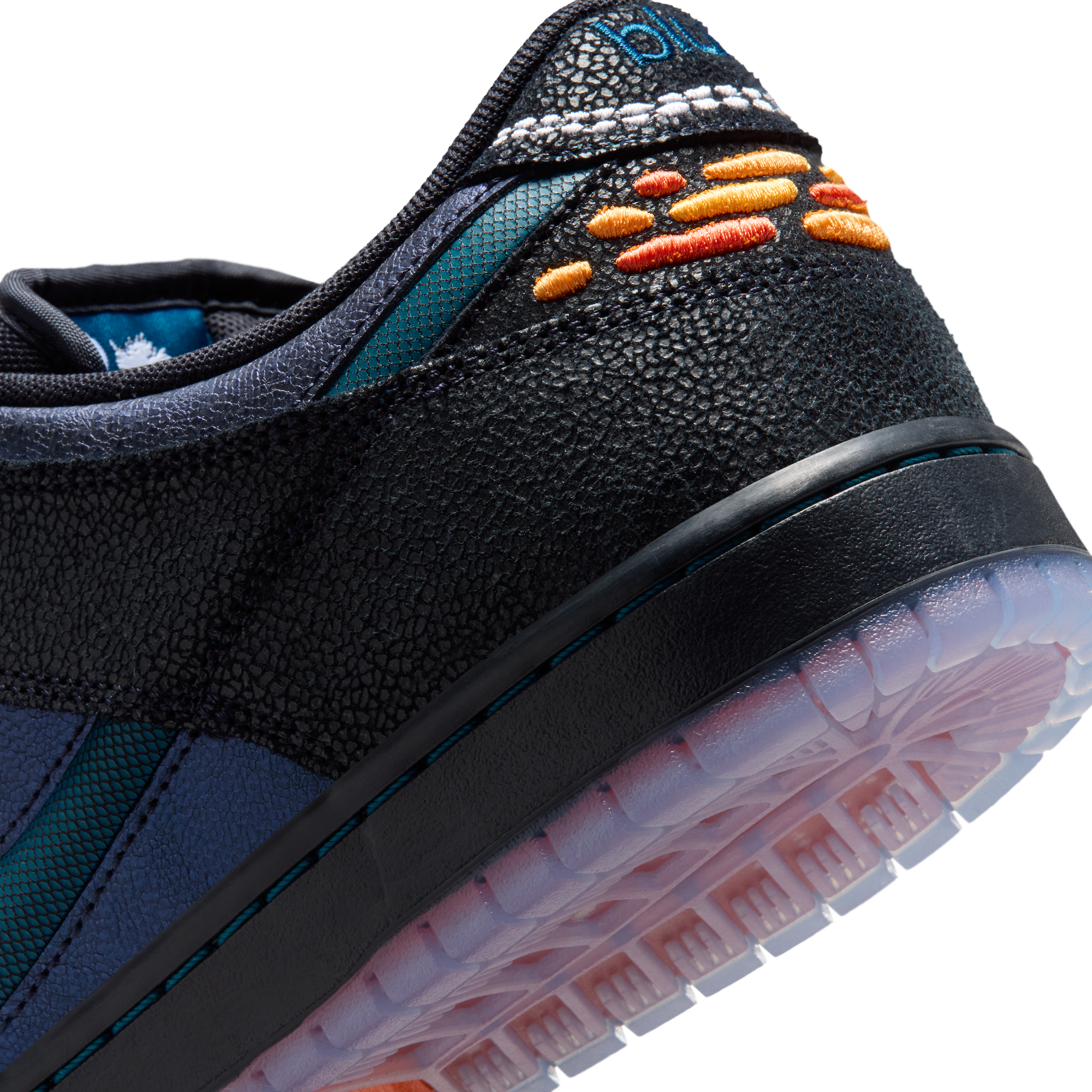 nike-sb-dunk-low-pro-qs-bt-t1ZMHwvL-7.png