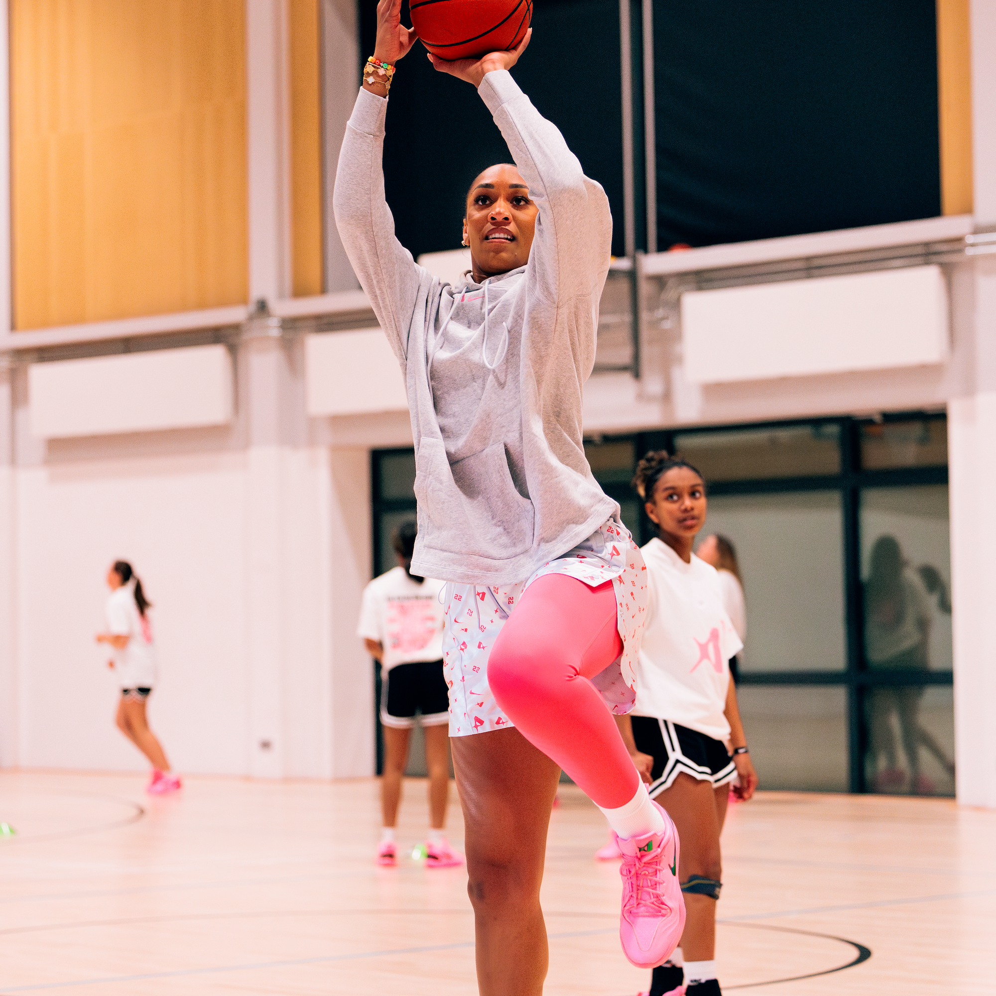 tenis-de-básquetbol-atwo-aja-wilson-luniDDDH-12.png