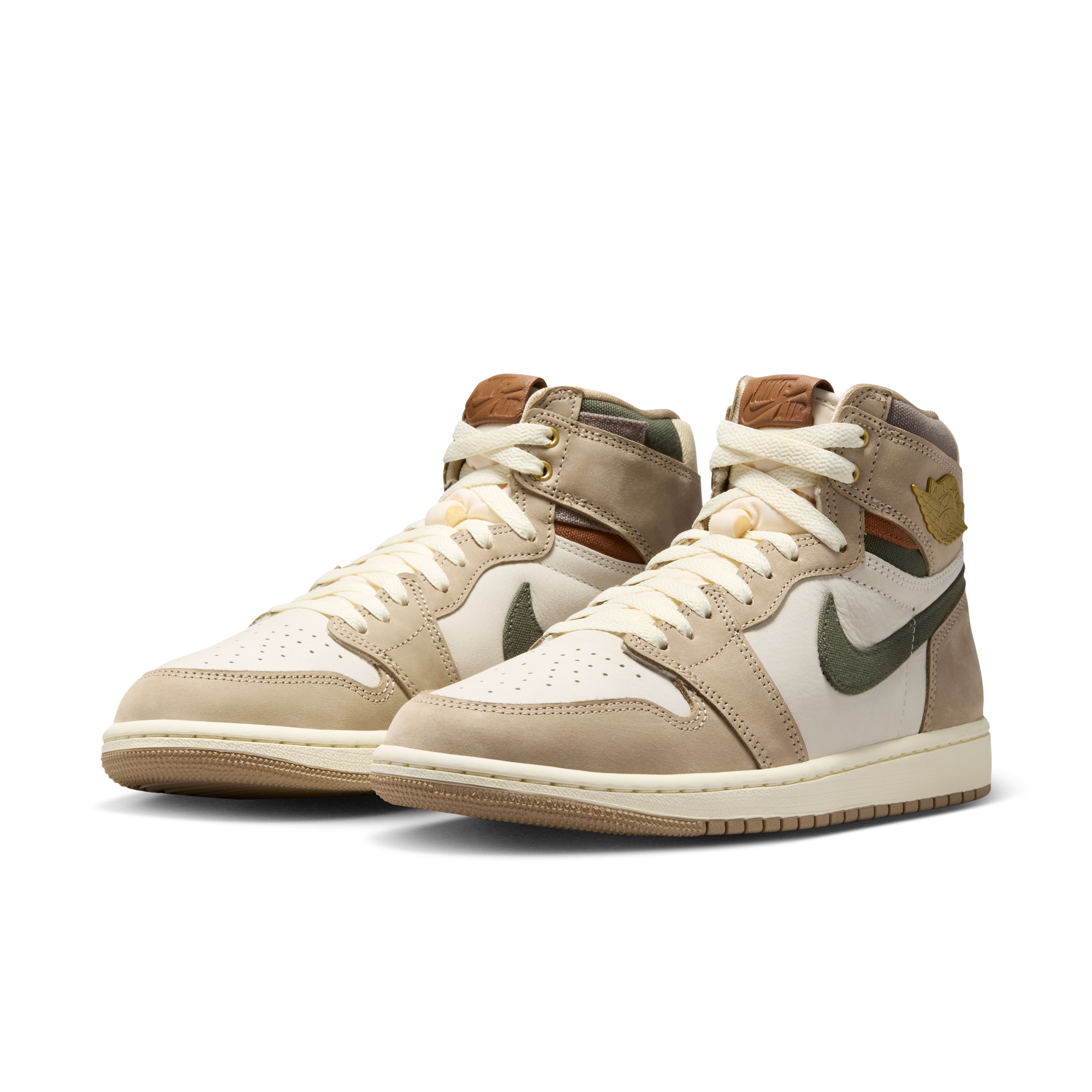 air-jordan-1-retro-high-og-womens-shoes-FO6hGtmD-4.png
