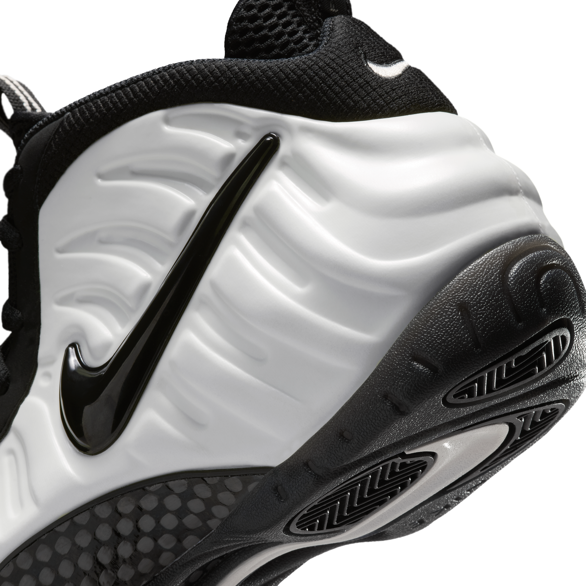 air-foamposite-pro-premium-mens-shoes-saV0PYTW (7).png