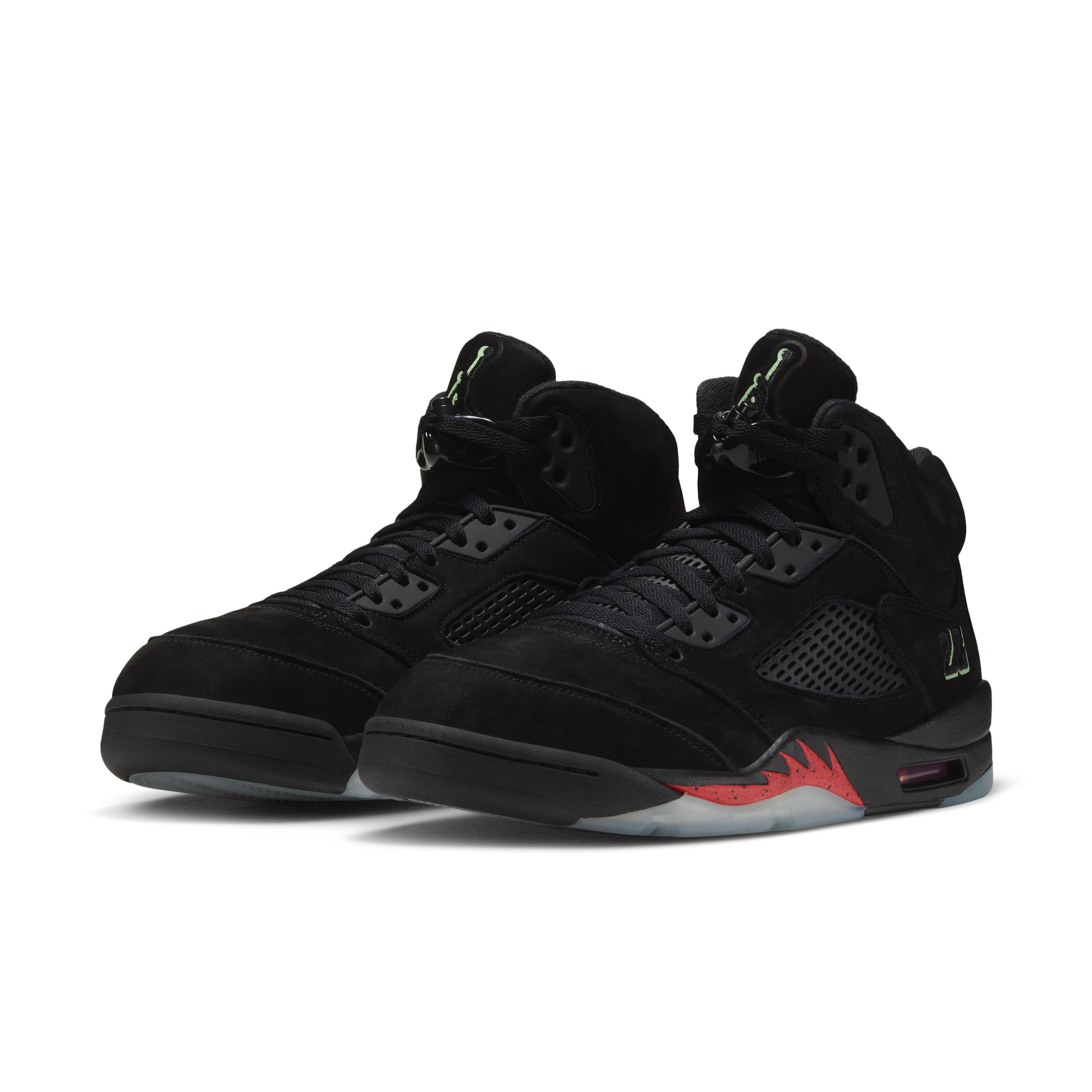 air-jordan-5-retro-halloween-mens-shoes-6R2lWr5e (4).png