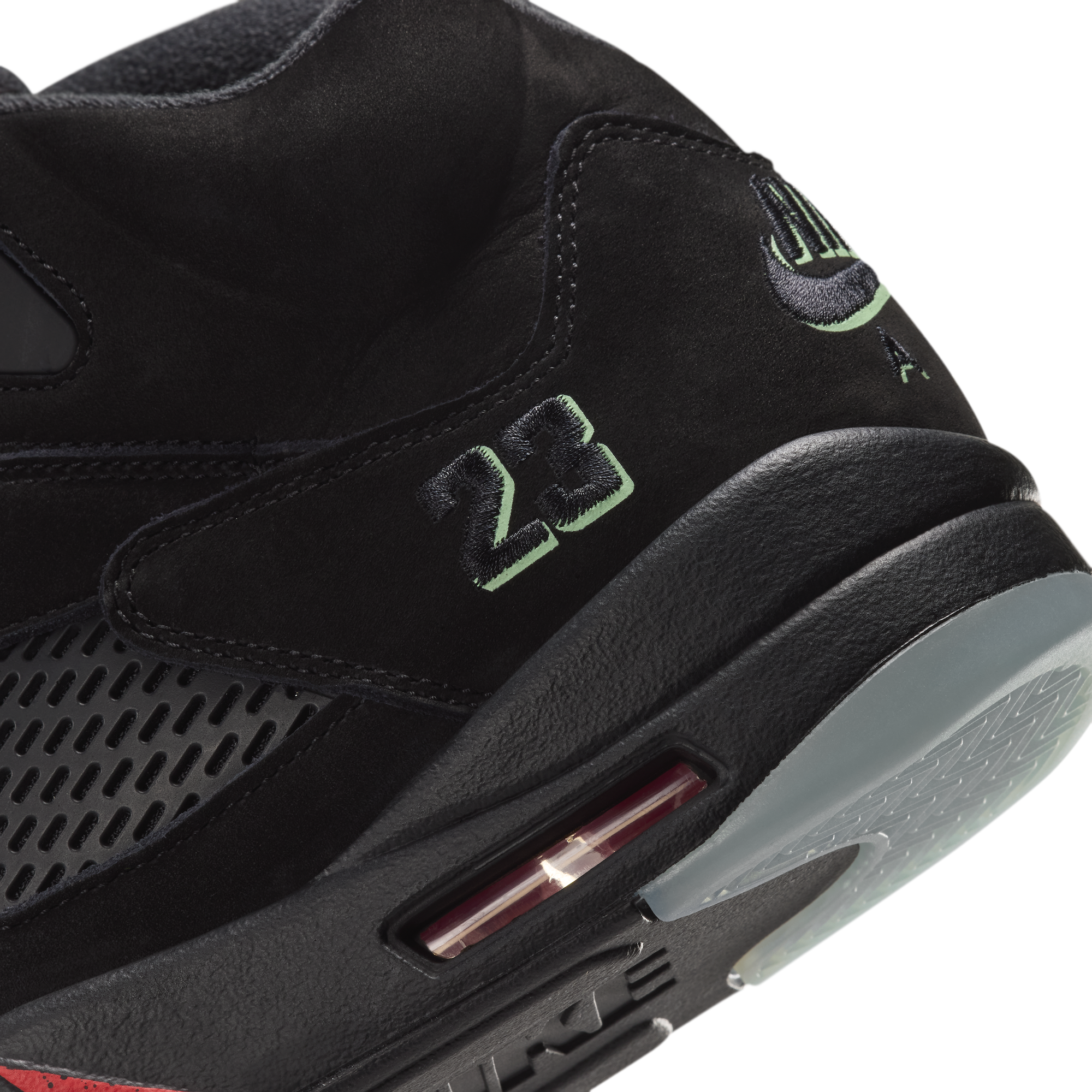 air-jordan-5-retro-halloween-mens-shoes-6R2lWr5e (7).png