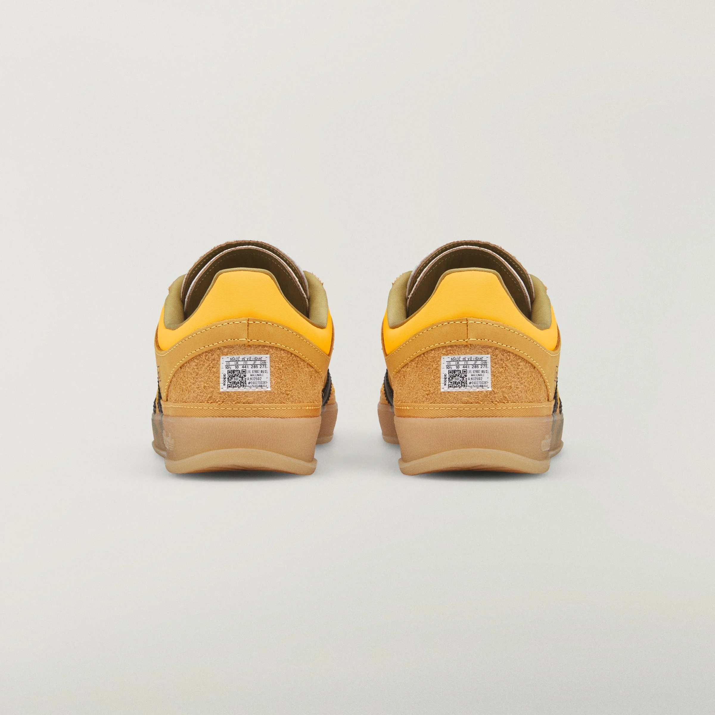 Bad_Bunny_Gazelle_Indoor_Gold_KI2592_05_standard.jpg