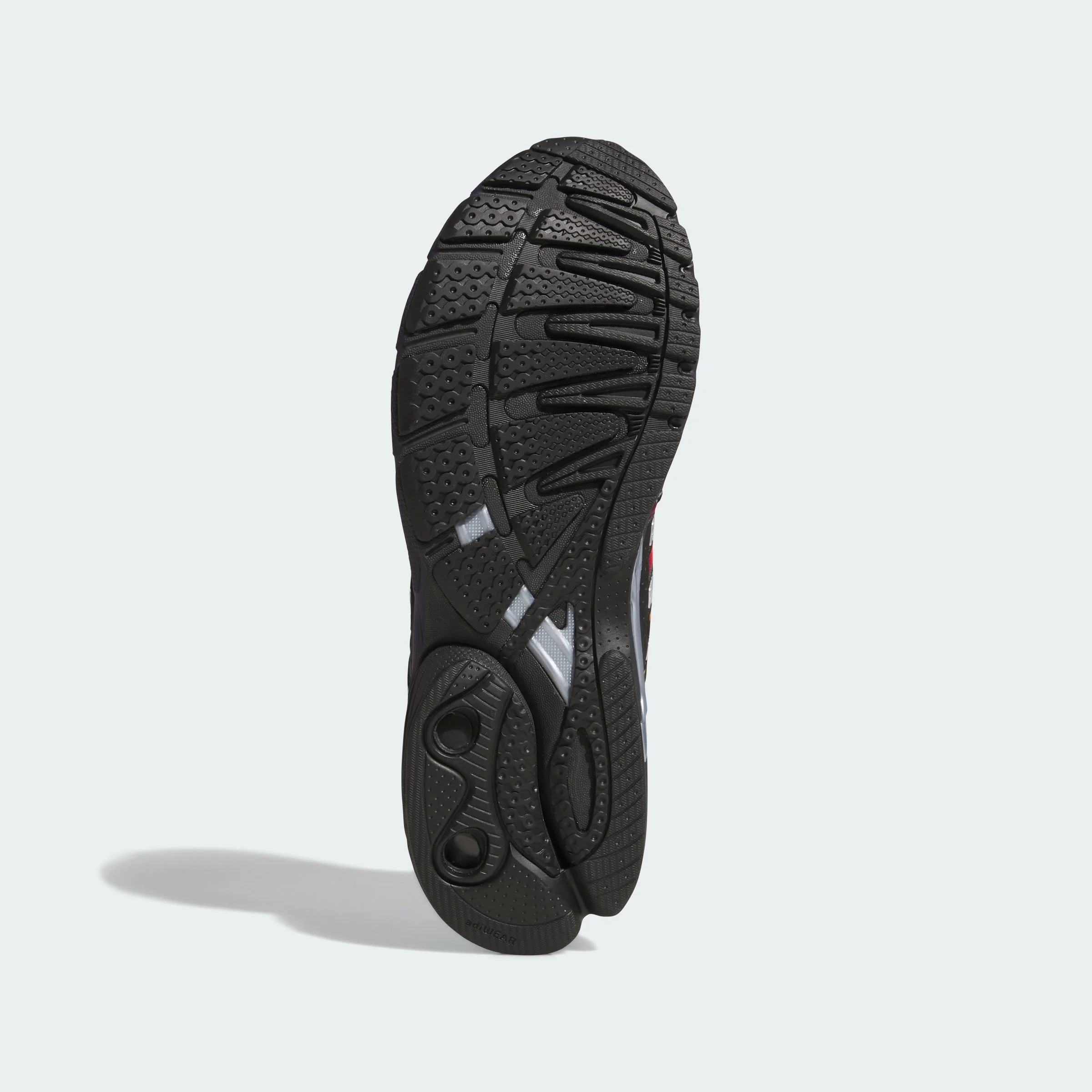 MENACE_CONTROL_5_Shoes_Black_LB0086_03_standard.jpg