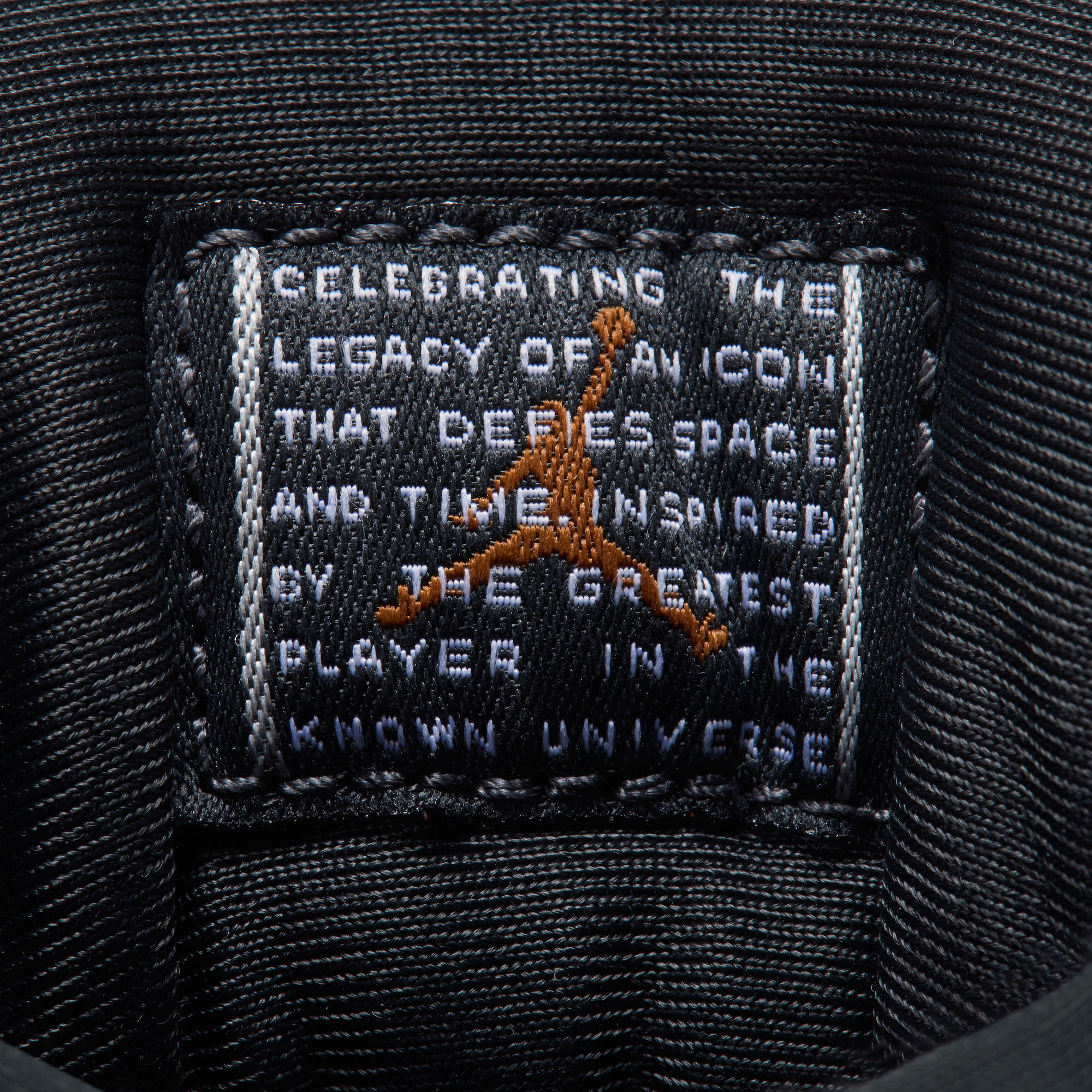 air-jordan-11-retro-kadin-ayakkabisi-cI53Yvbu (9).png