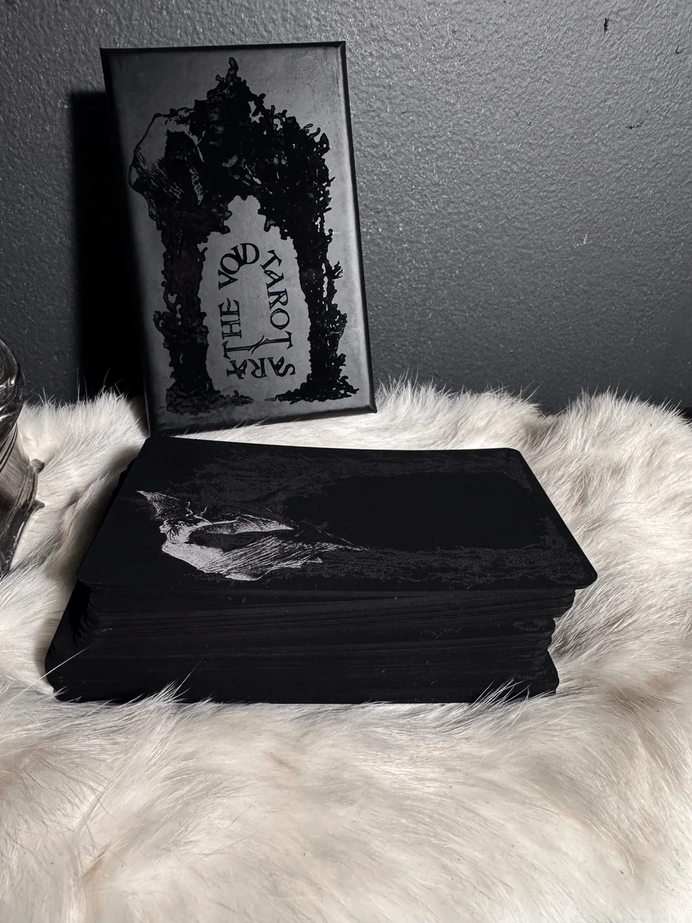 Coloured-Edge Void Tarot Deck (2nd Edition) — Sarai Nissan