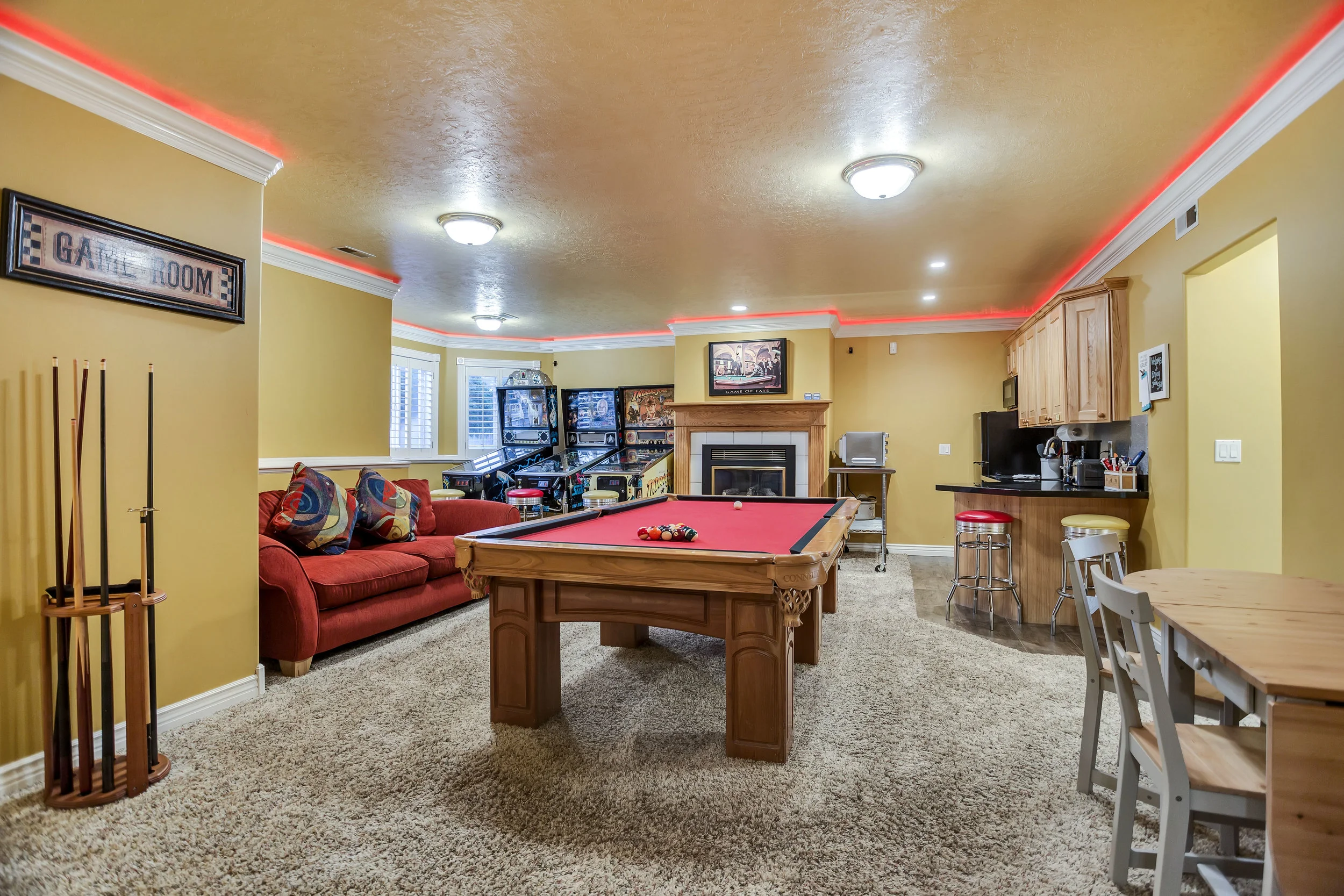 Got Lots Of Outside Space Create The Perfect Outdoor Game Room