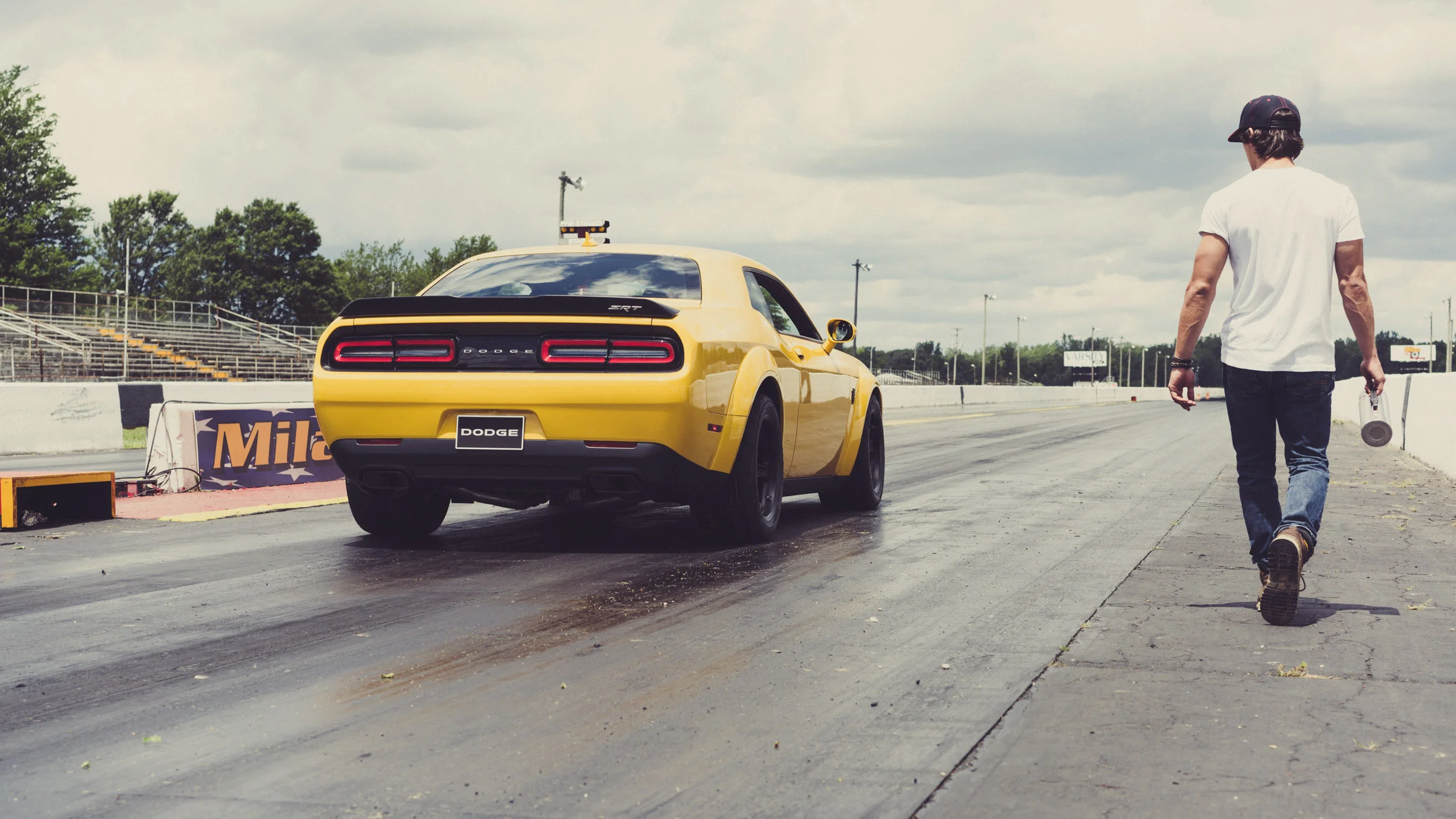 JH110257_CHALLENGER_DEMON_EXTERIOR_DSC2401.jpg