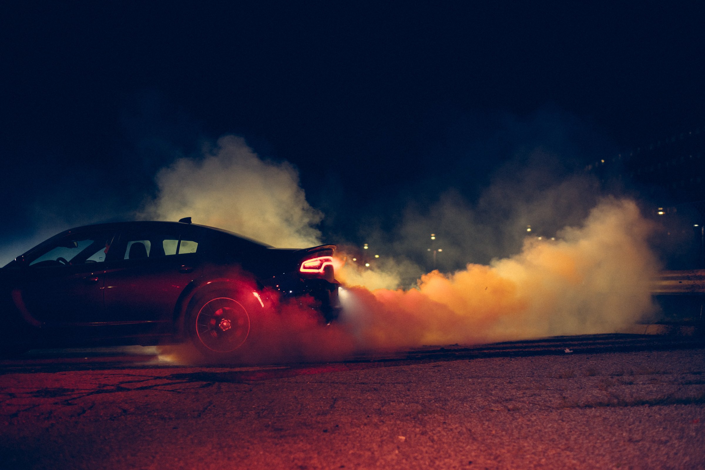 2022 Dodge_Charger Hellcat Redeye Hell Raisin_Night_Burnout_N850335.jpg