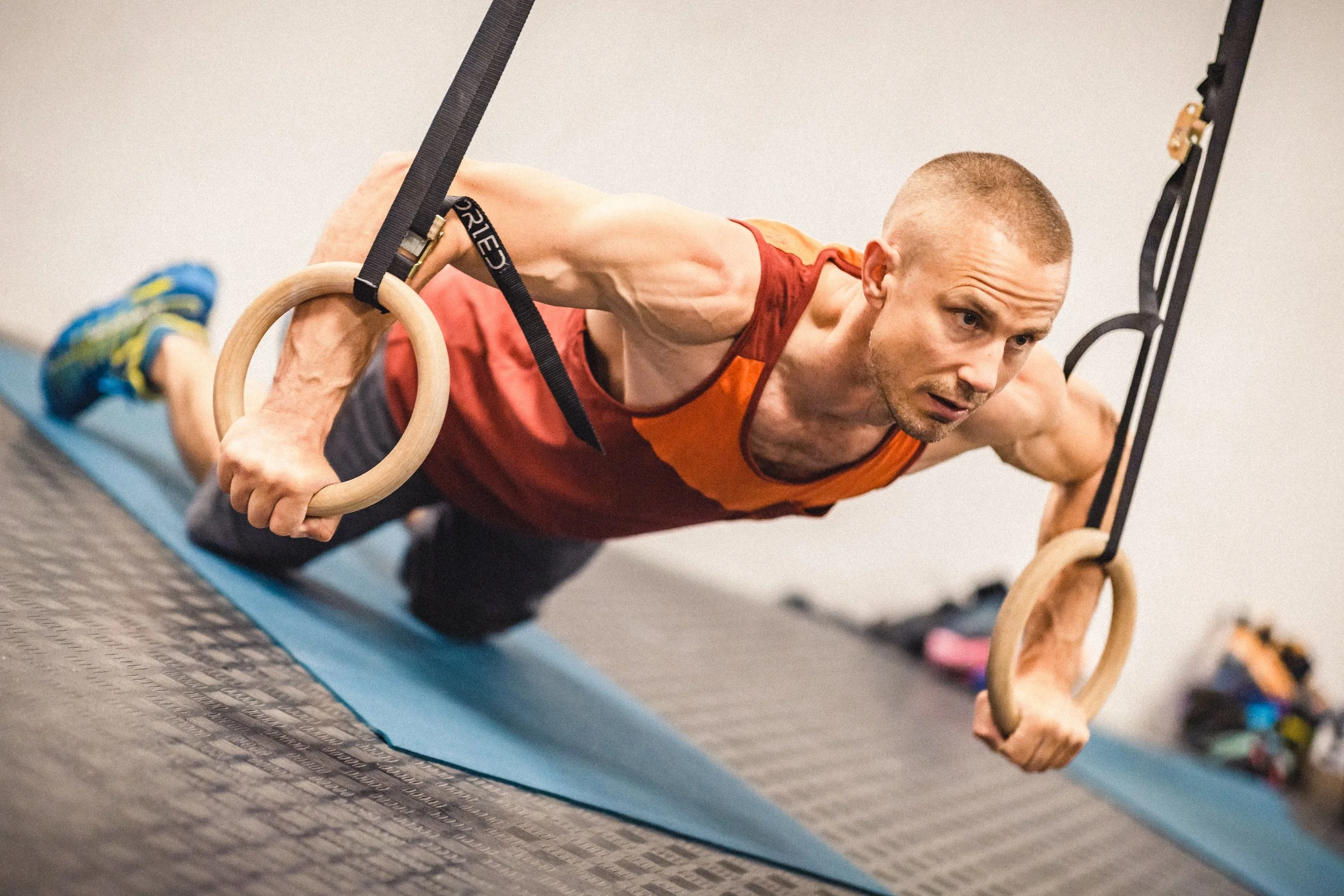It's crucial to train the antagonist (opposition) muscles to prevent injuries, but which exercises are most effective, how many sets should you do and how many times should you train a week? Neil will provide the answers, based on your needs and time constraints. Photo: Ben Grubb / Stronghold