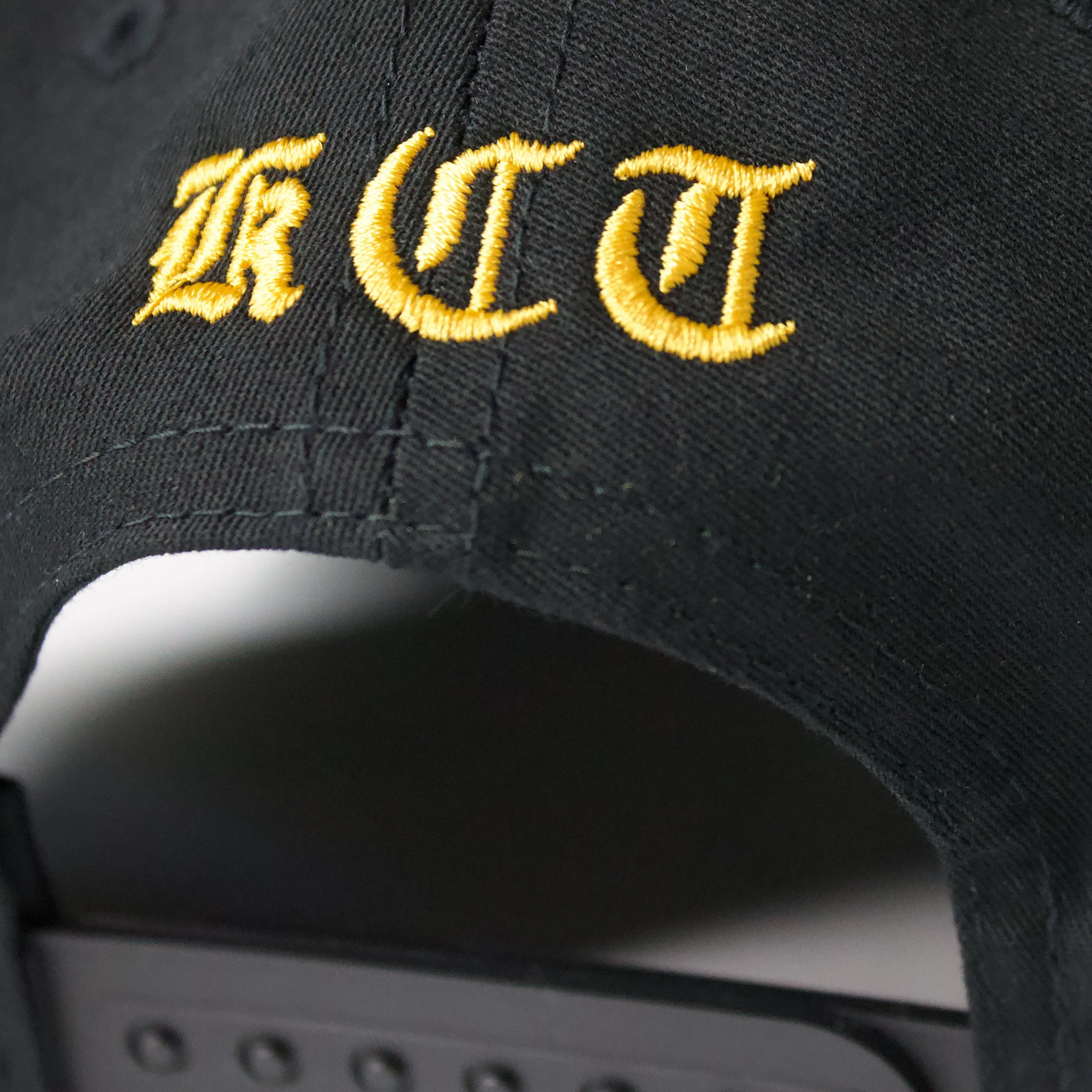 KCT_CHUCKS_1_0001_Layer 4.jpg