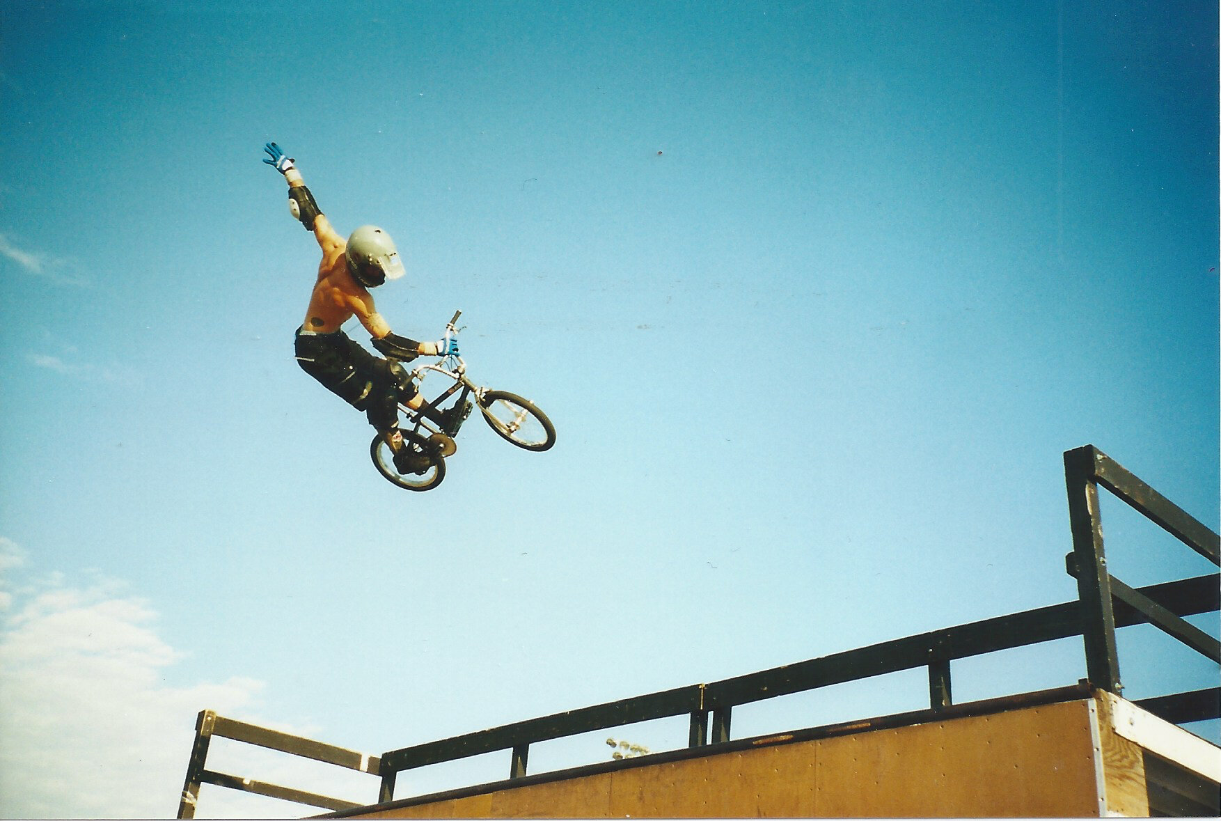  Tom Haugen Switch hander at Oval skatepark Roseville.   