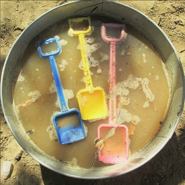 3shovels.png