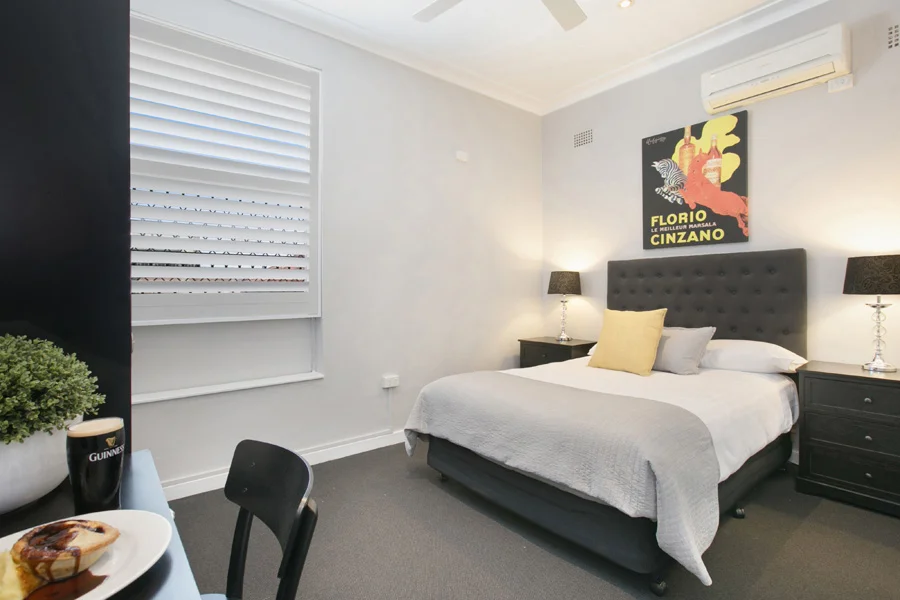 room9:2.jpg
