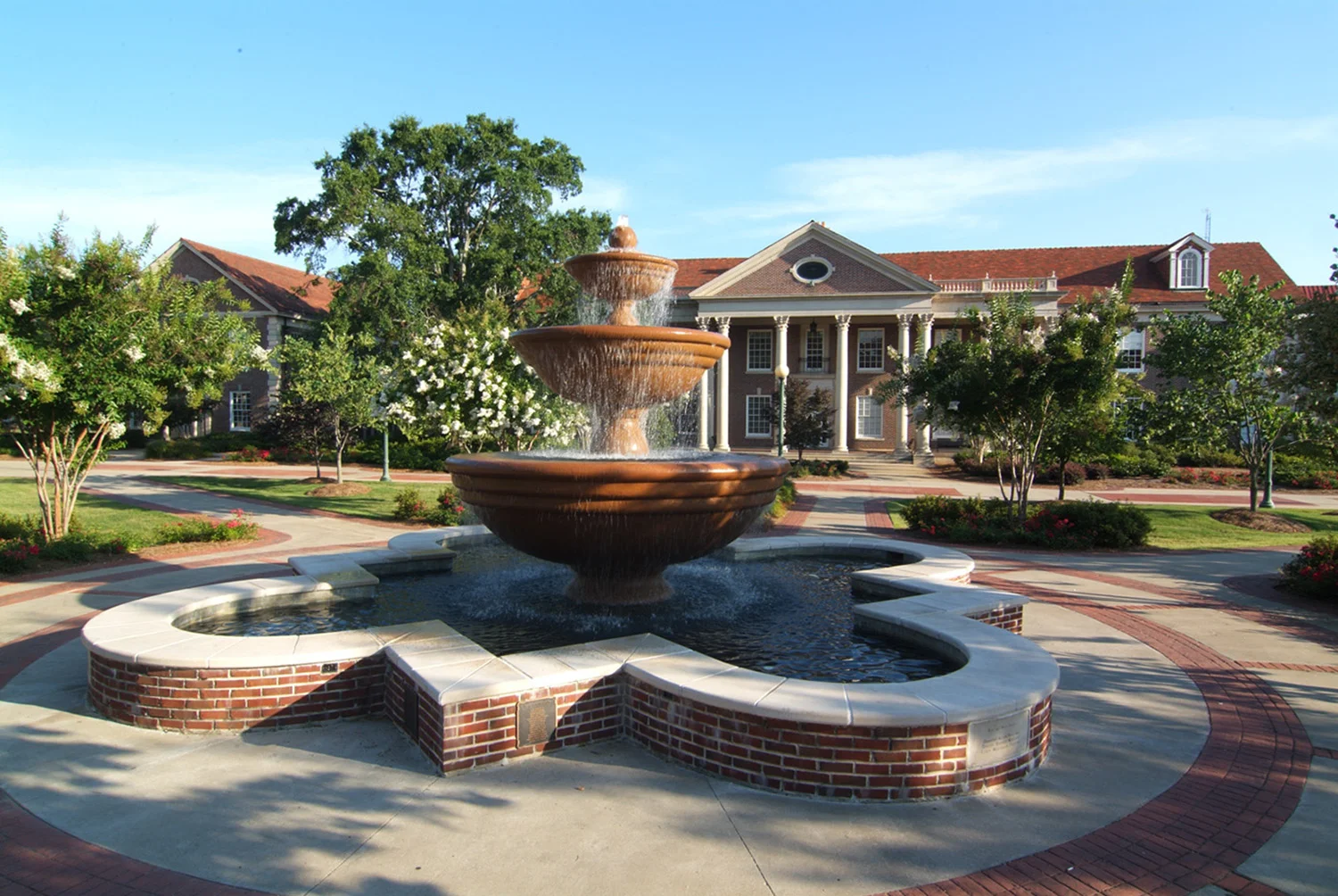 fountain bondurant.jpg
