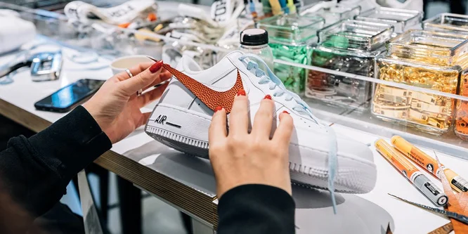 nike-swoop-customization-666x333.jpg