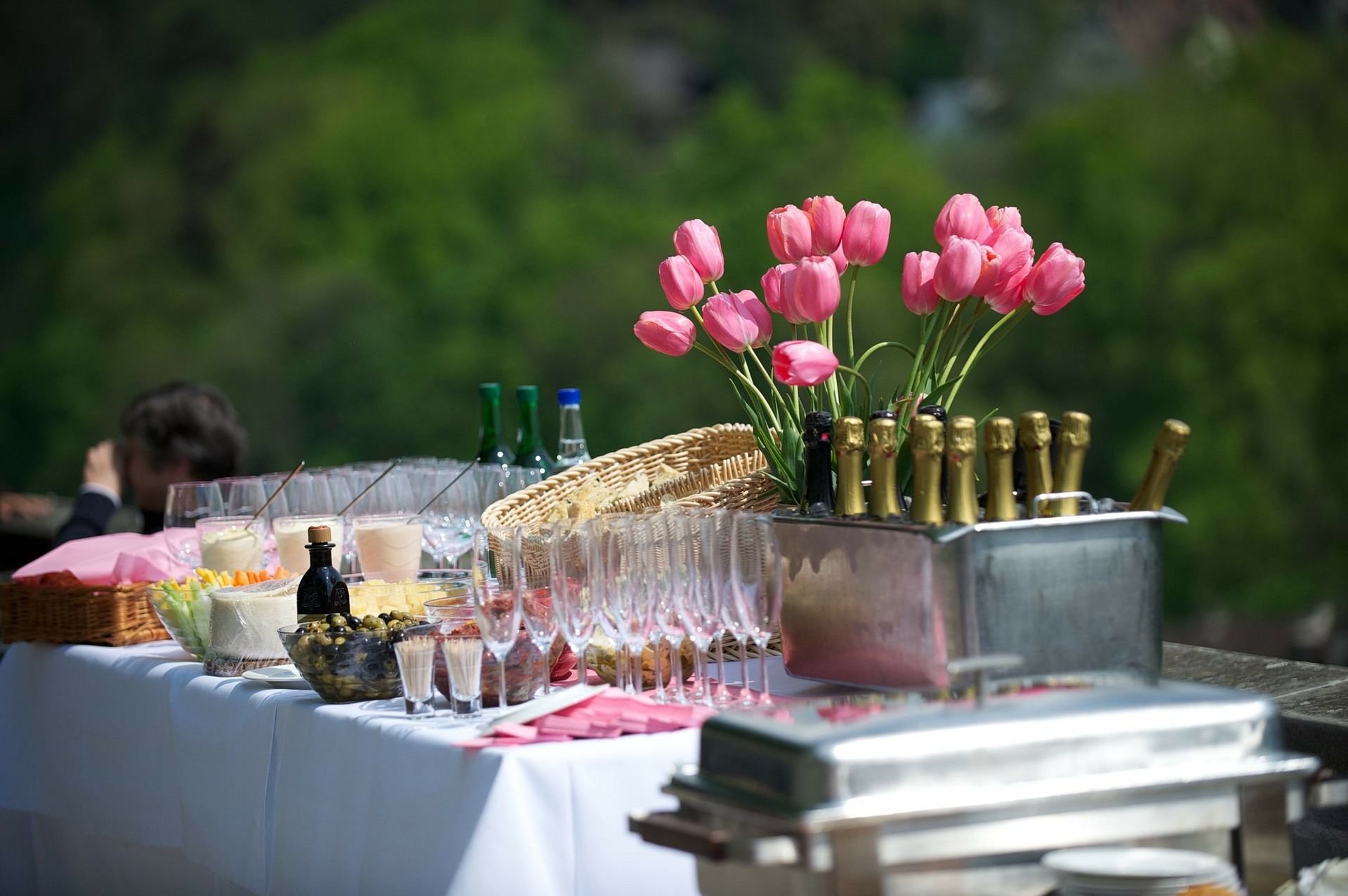 restaurant-bern-179047_1920.jpg