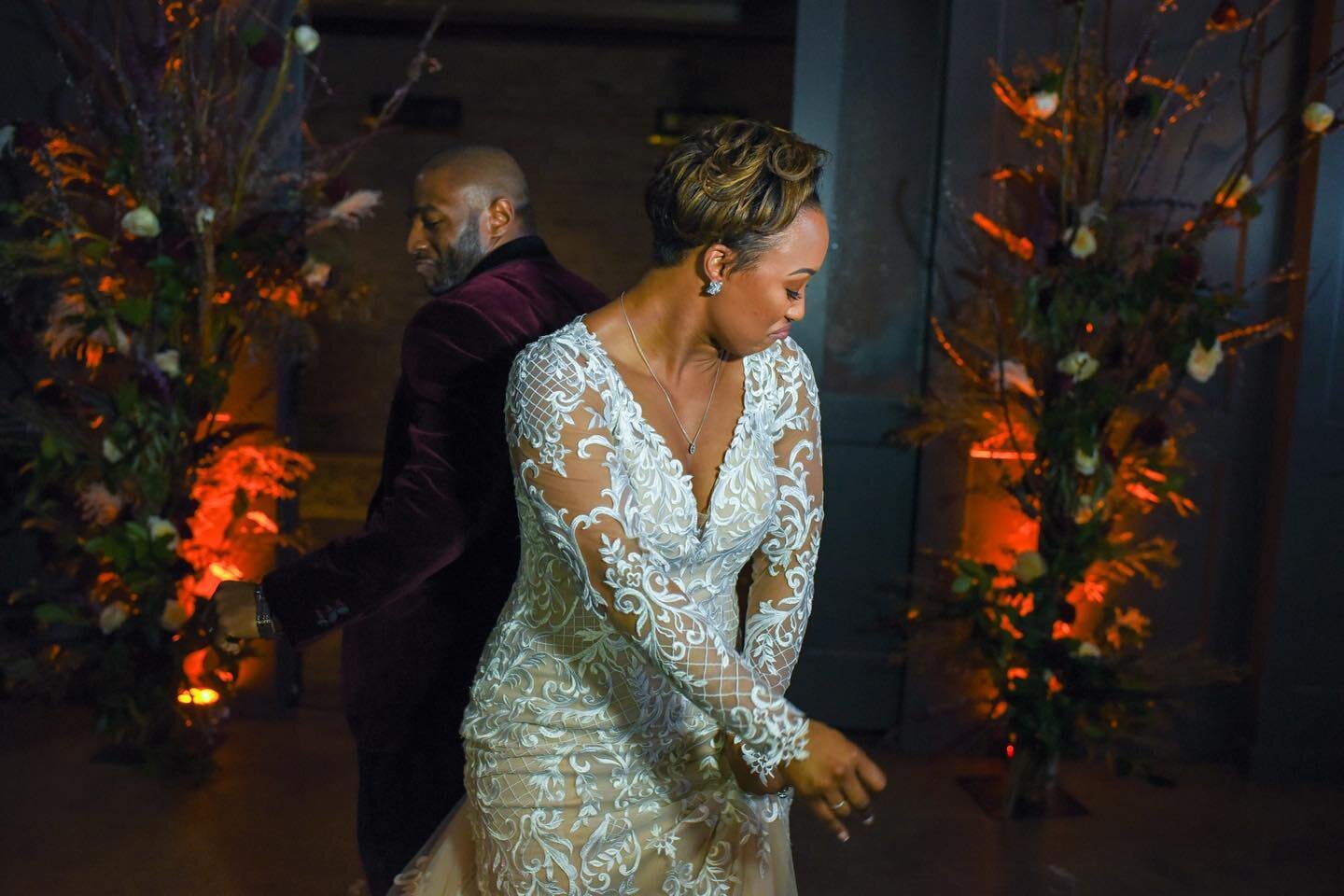 |If my clients don&rsquo;t enter their reception like this, I don&rsquo;t want them| The Steadleys 
&mdash;&mdash;&mdash;&mdash;&mdash;&mdash;&mdash;&mdash;&mdash;&mdash;&mdash;&mdash;&mdash;&mdash;&mdash;&mdash;&mdash;
#SteadleyInLove #TouchTheSkyyE