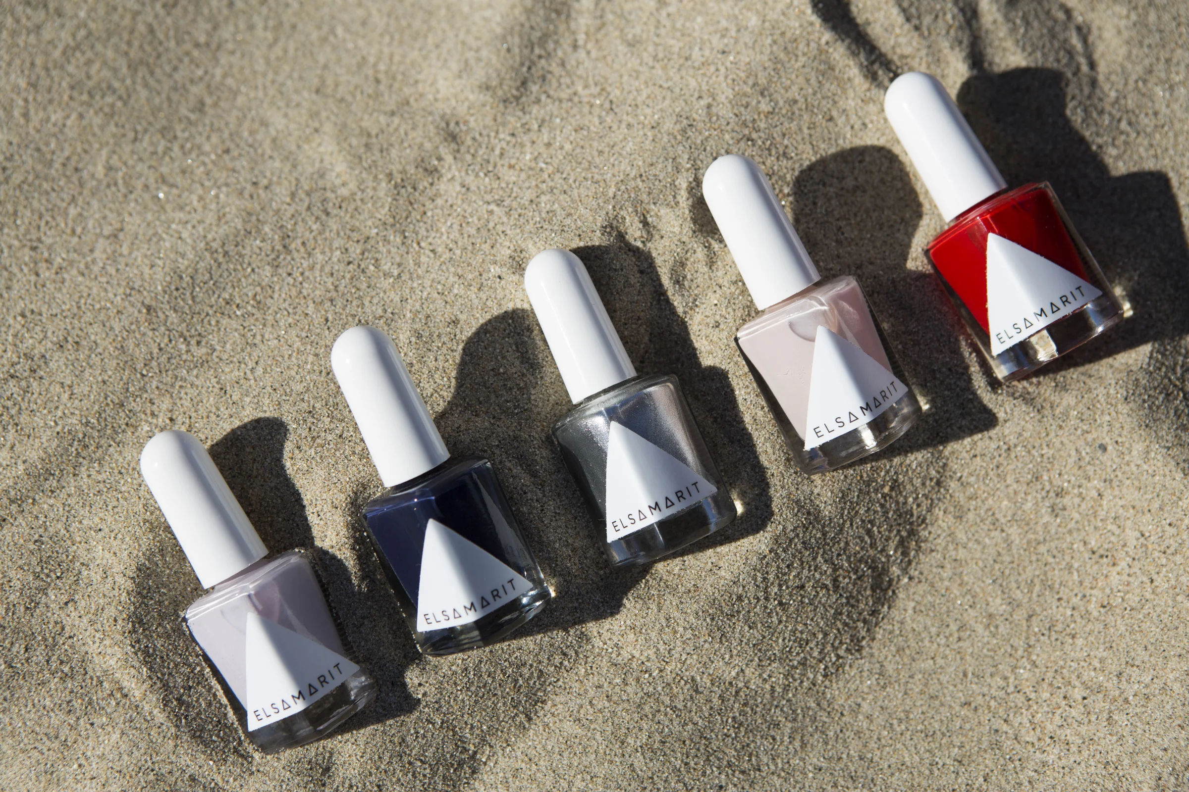 daradanen-elsamarit-nailpolish (355 of 562).jpg
