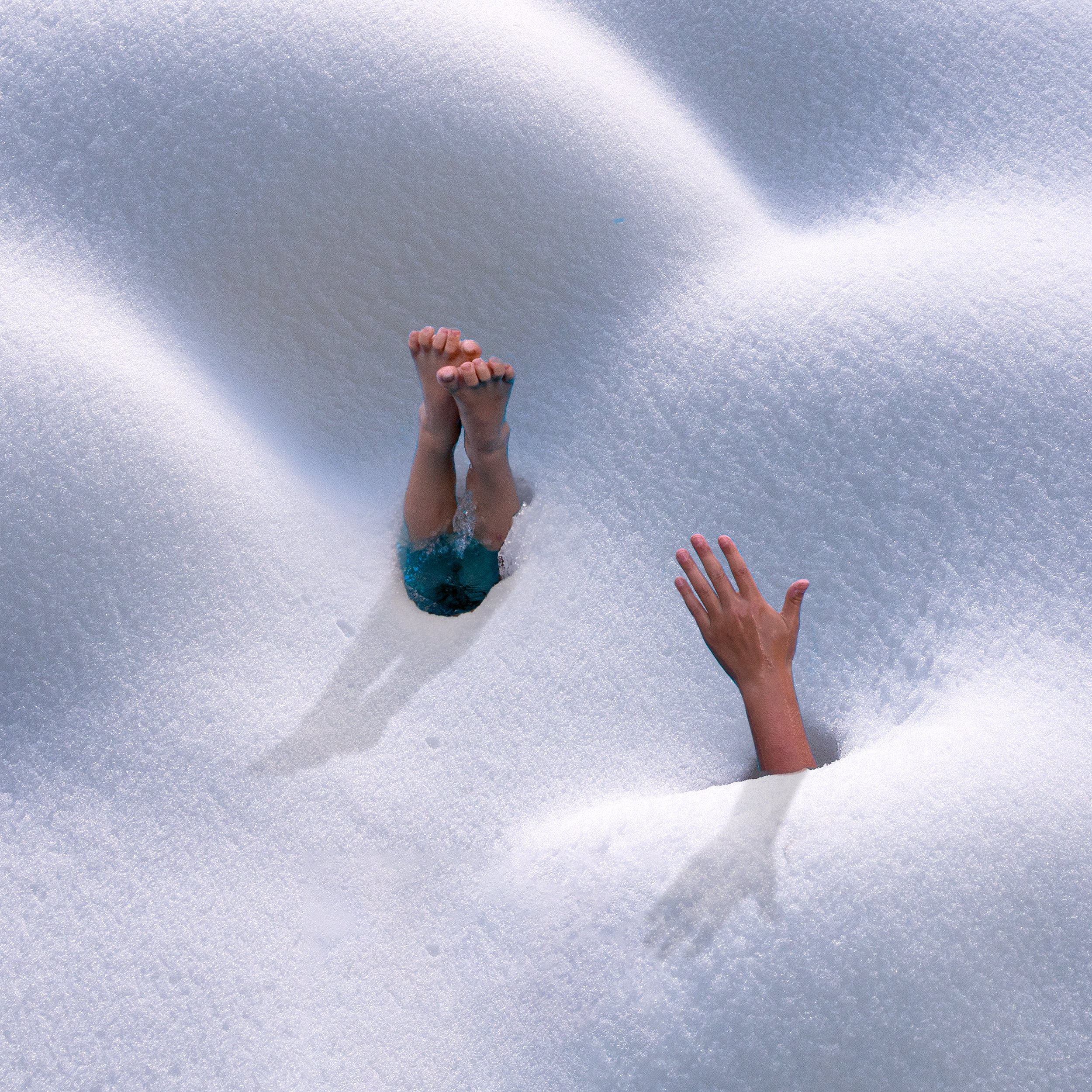 Snow Dive.jpg