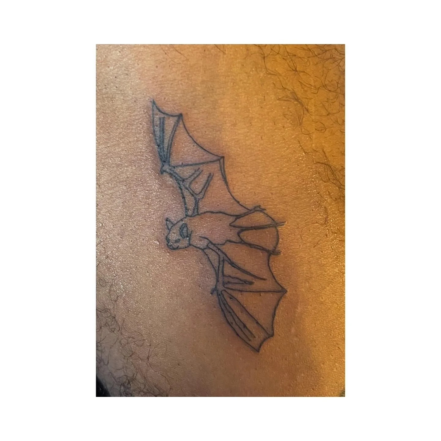 🦇this is my 3rd tattoo on another human! Feeling good about my rate of progress. Thank you to Wes for helping me practice :)