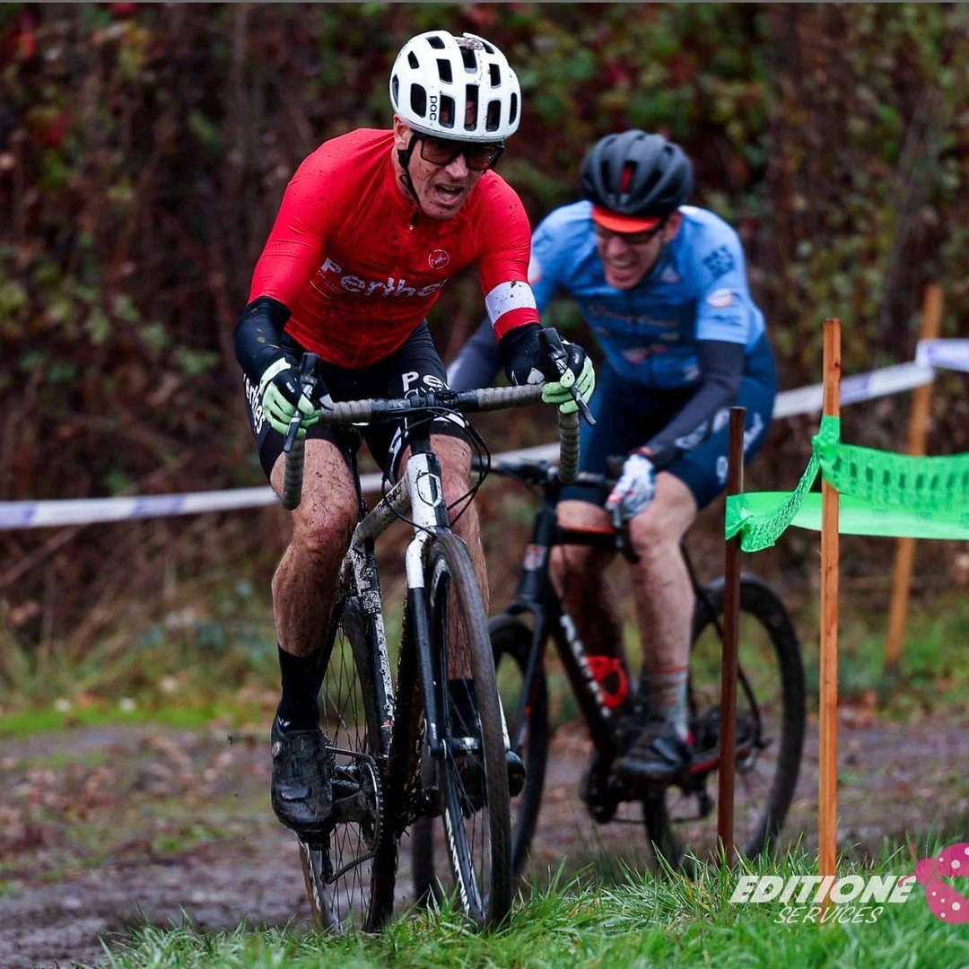 Looking for one last late season bike party? Come join us at the Oak Hill School Cyclocross races December 7th and 8th in Eugene, Oregon. Great course, great vibes with great people. Discounted rooms are available for those looking for an overnight s