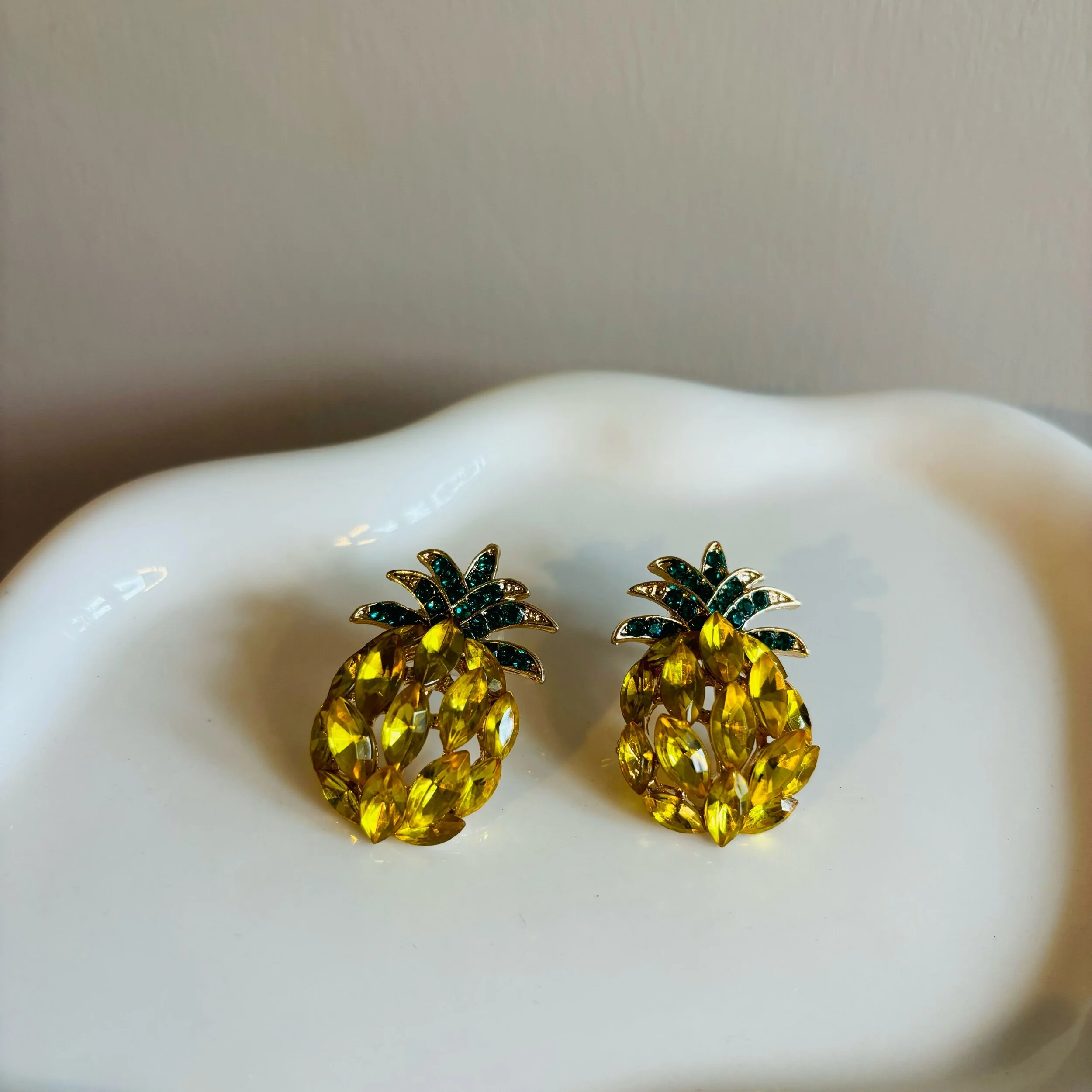 BEF58E54-F62C-4E98-8C87-67A268A67C4E