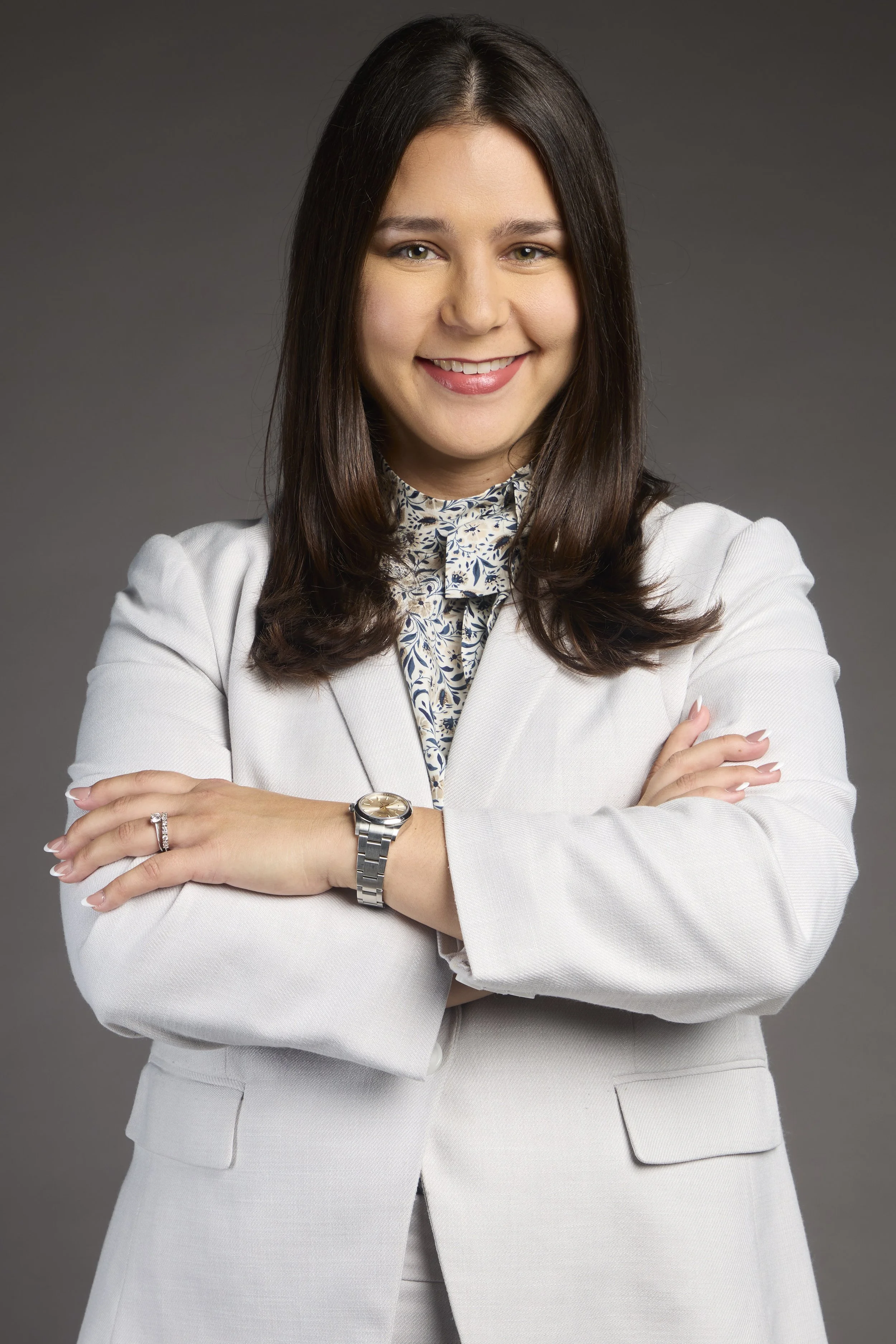 2025_10_Headshots_Becca Loos_03.jpg