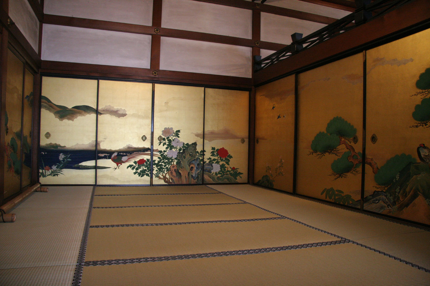 Fig.7 - fusumaē Kyoto Temple interior
