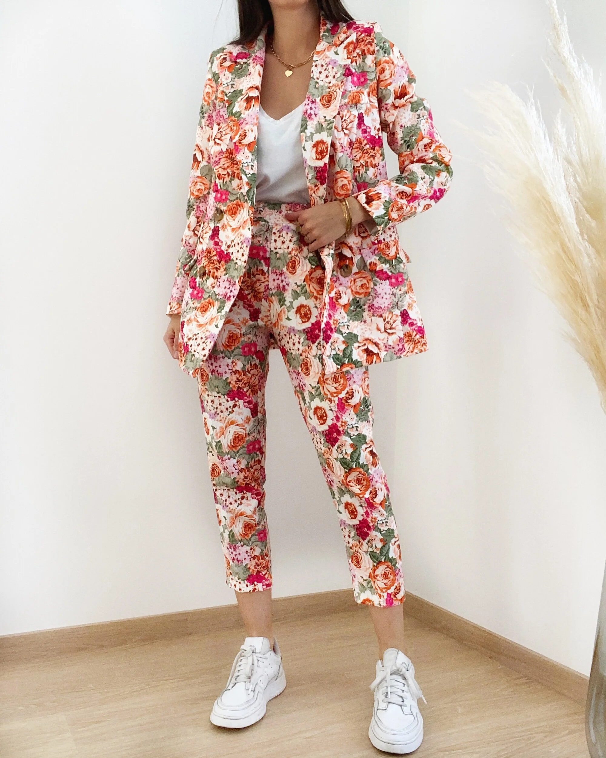 1E0E24A2-194D-445F-8D30-36BBDE87FE8E