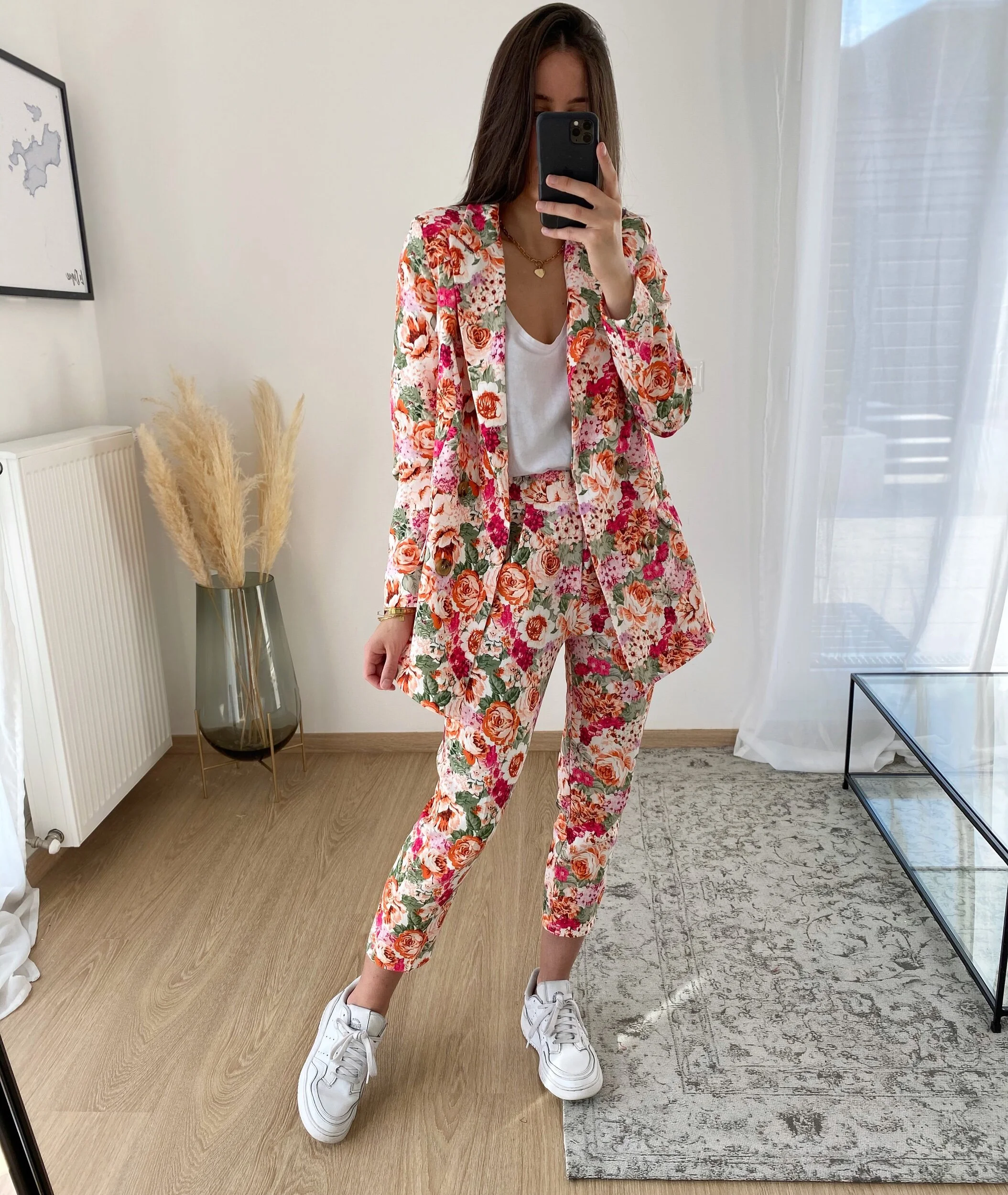 5D080106-06B6-431E-9022-8E33C5632312