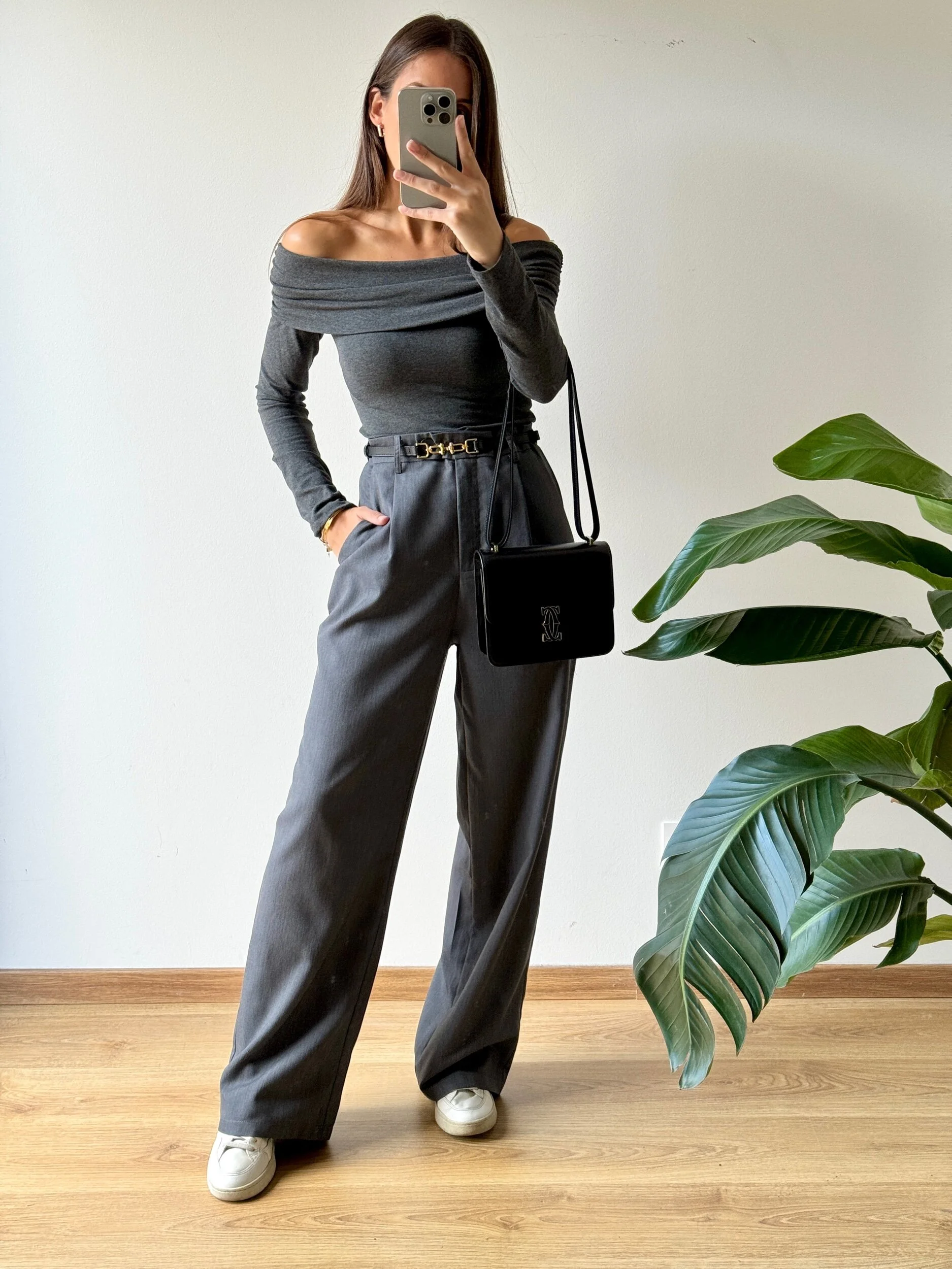 71E9C2DB-0CFD-4EFB-8E72-789C2510D876