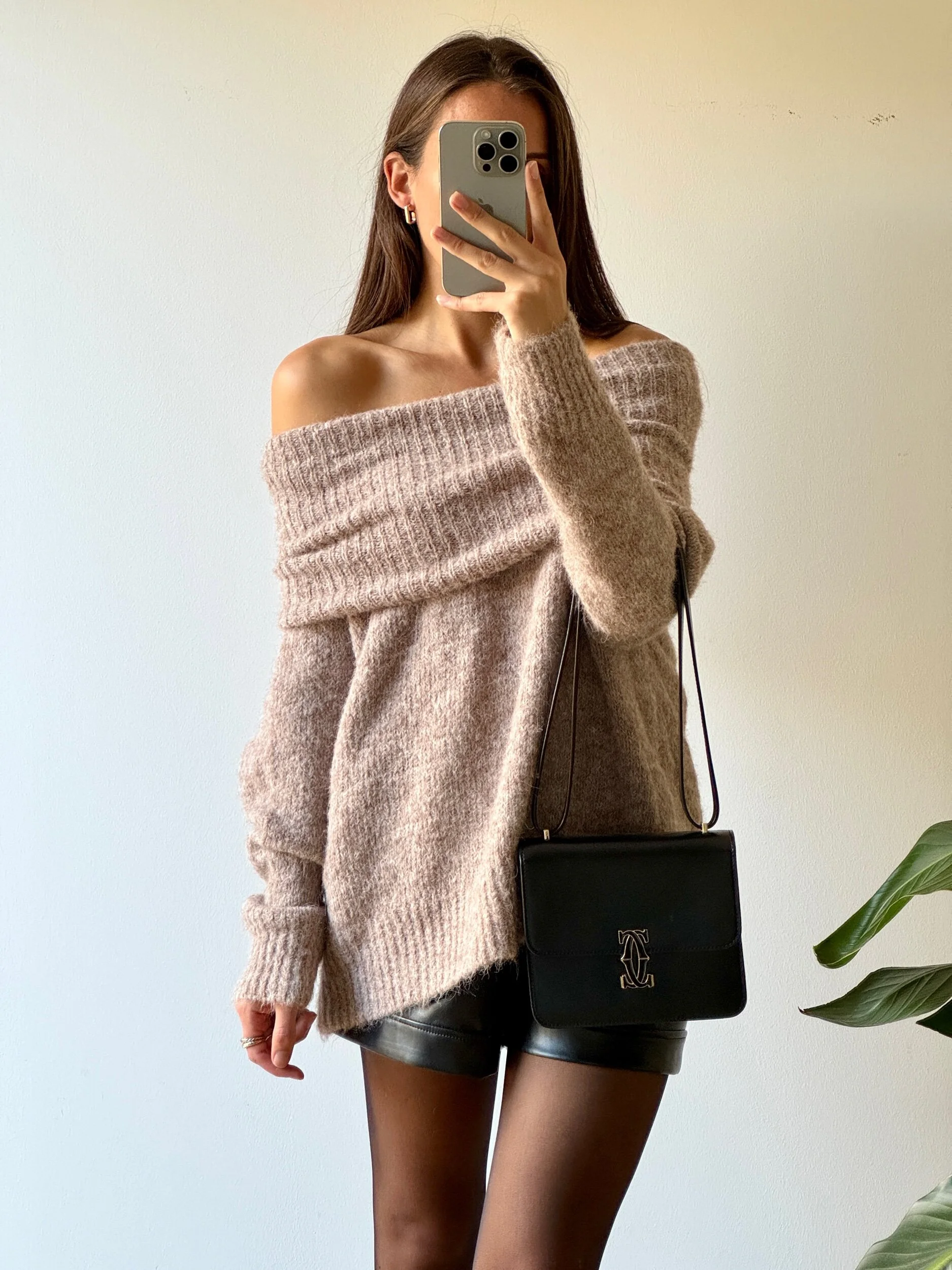 E9EA9054-5894-46A1-85B2-764ED7A640B9