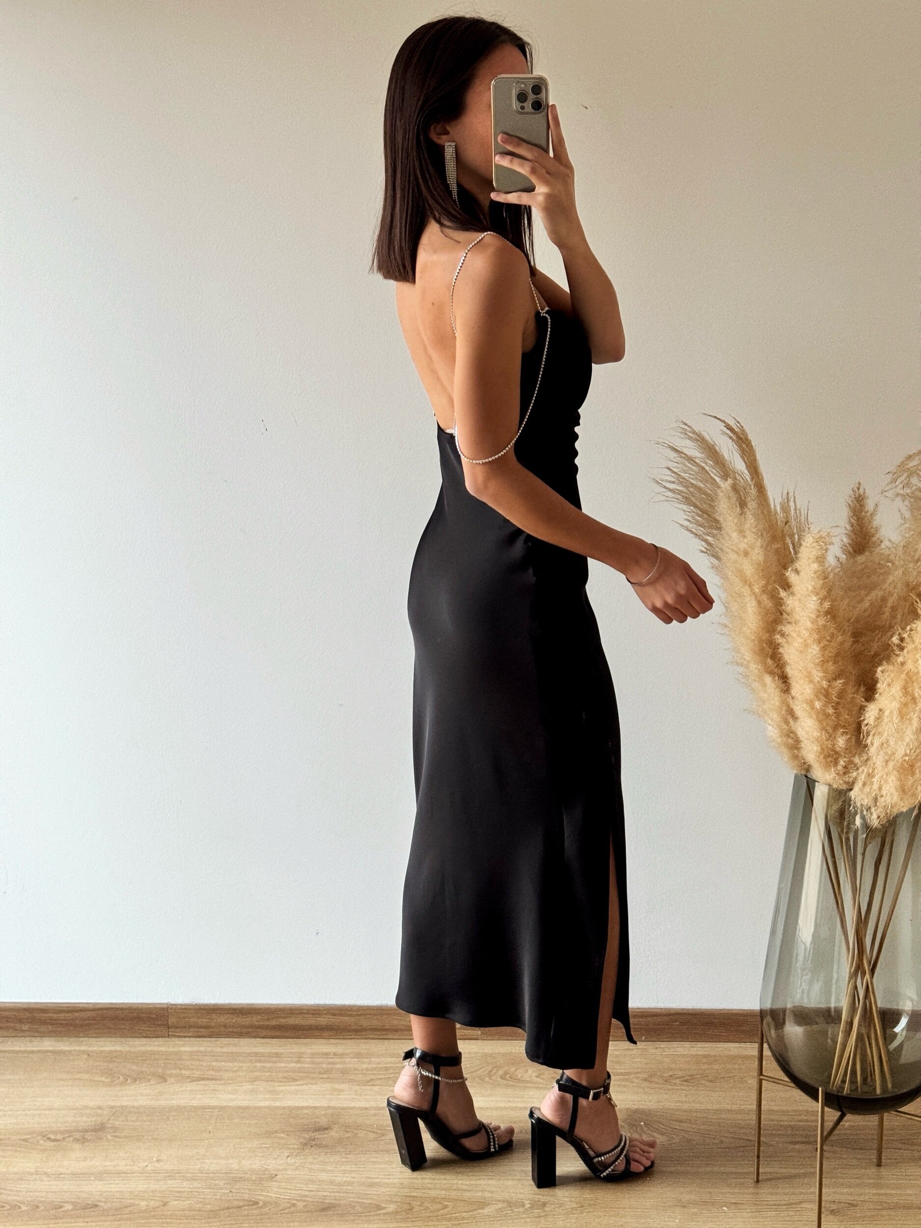 C9EEBE65-707B-427B-85CF-B7934C1A5937