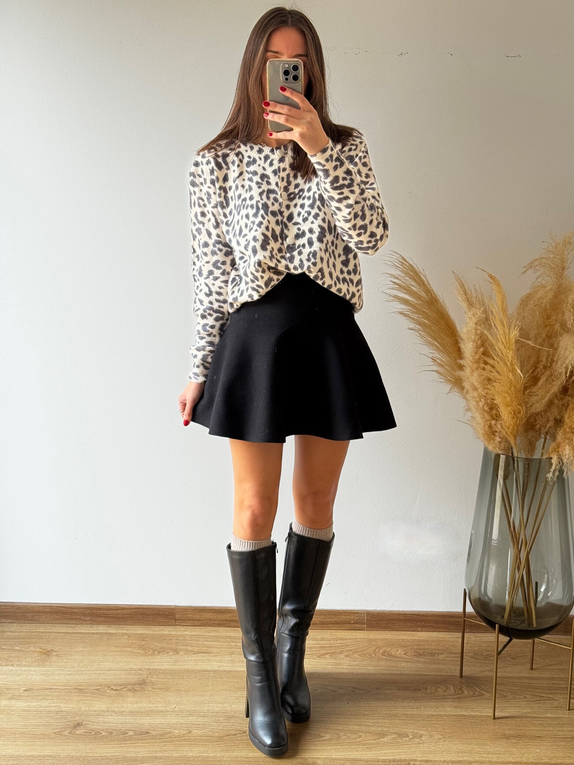 7716B3CB-1F3B-4D10-AE25-3294A3FD7672